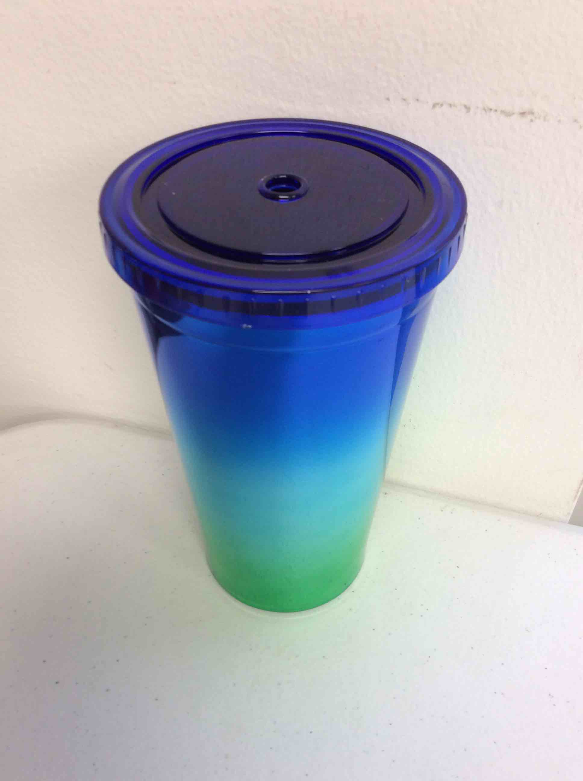 Condition photo showing New/Like New for seaworld rescue cup
