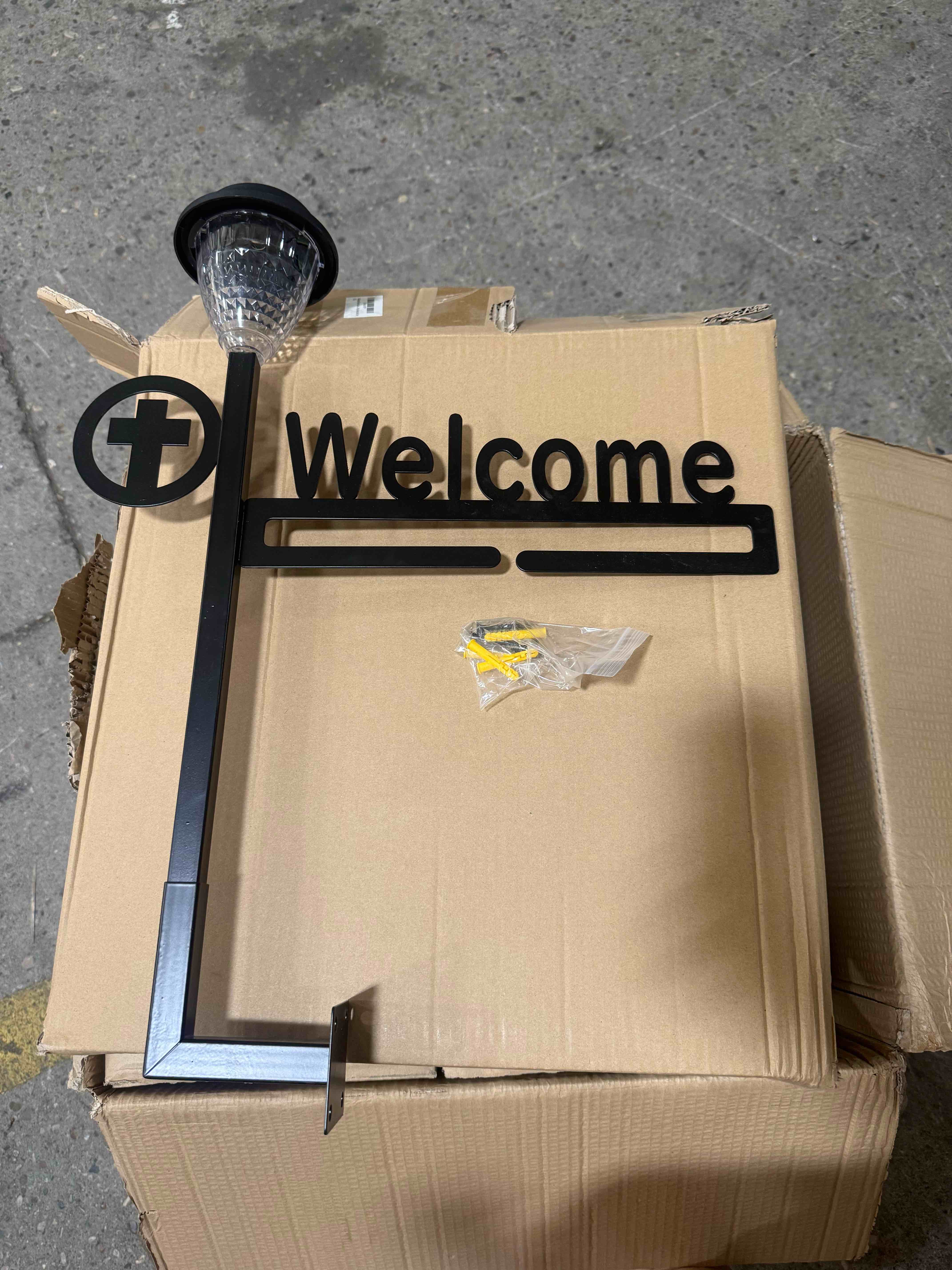 Condition photo showing Brand New for solar welcome garden solar light 