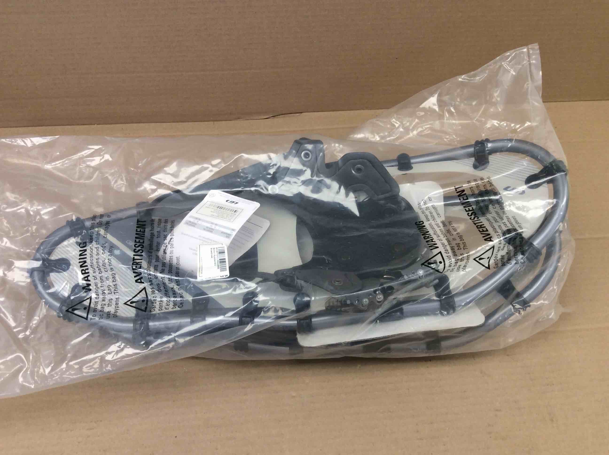 Condition photo showing New/Like New for size 822 (80-160lb) garneau appalaches ii woman’s snowshoes, white