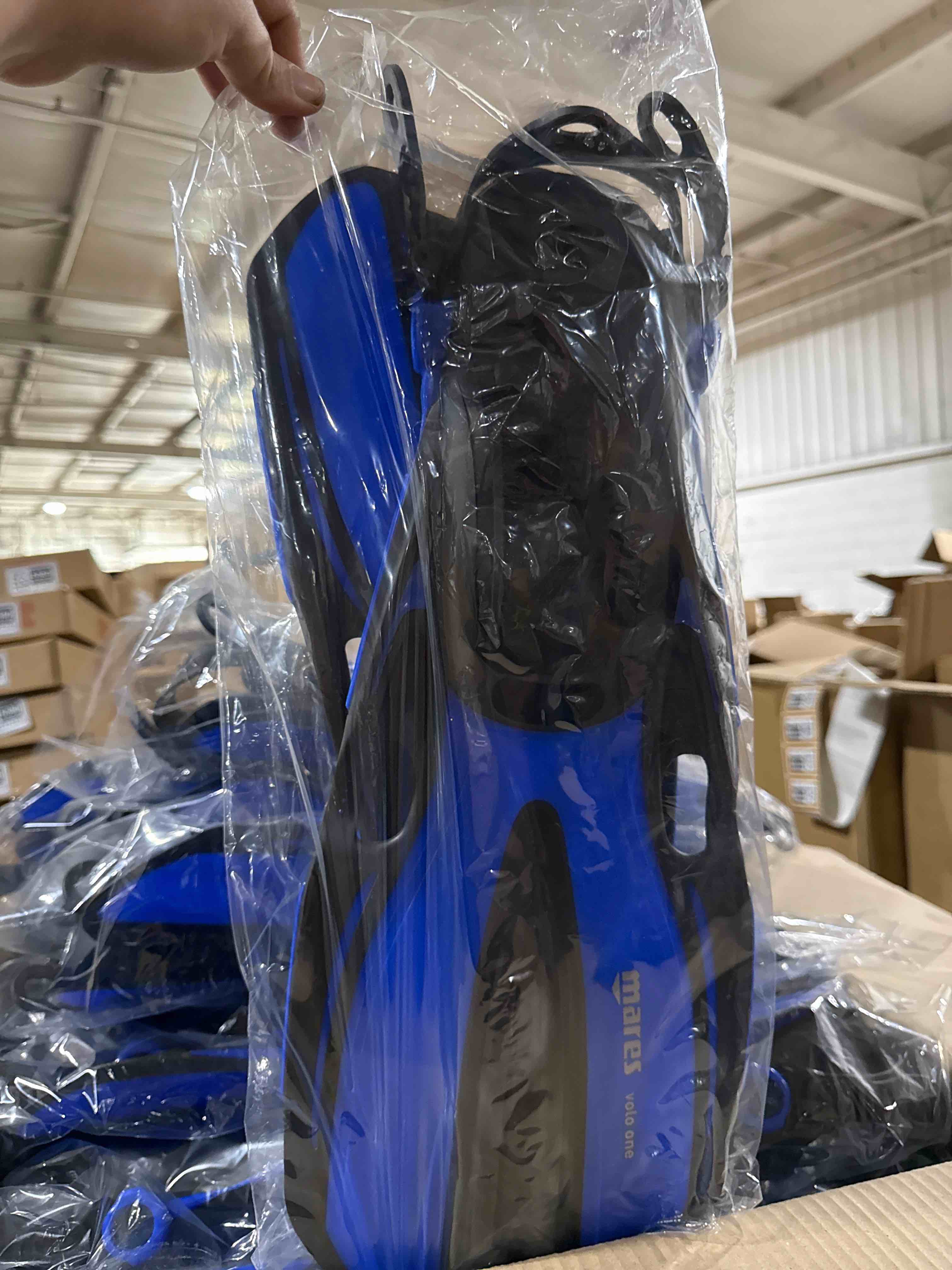 Condition photo showing New/Like New for mares volo one unisex snorkelling fin open heel - blue, size 5.5 to 9
