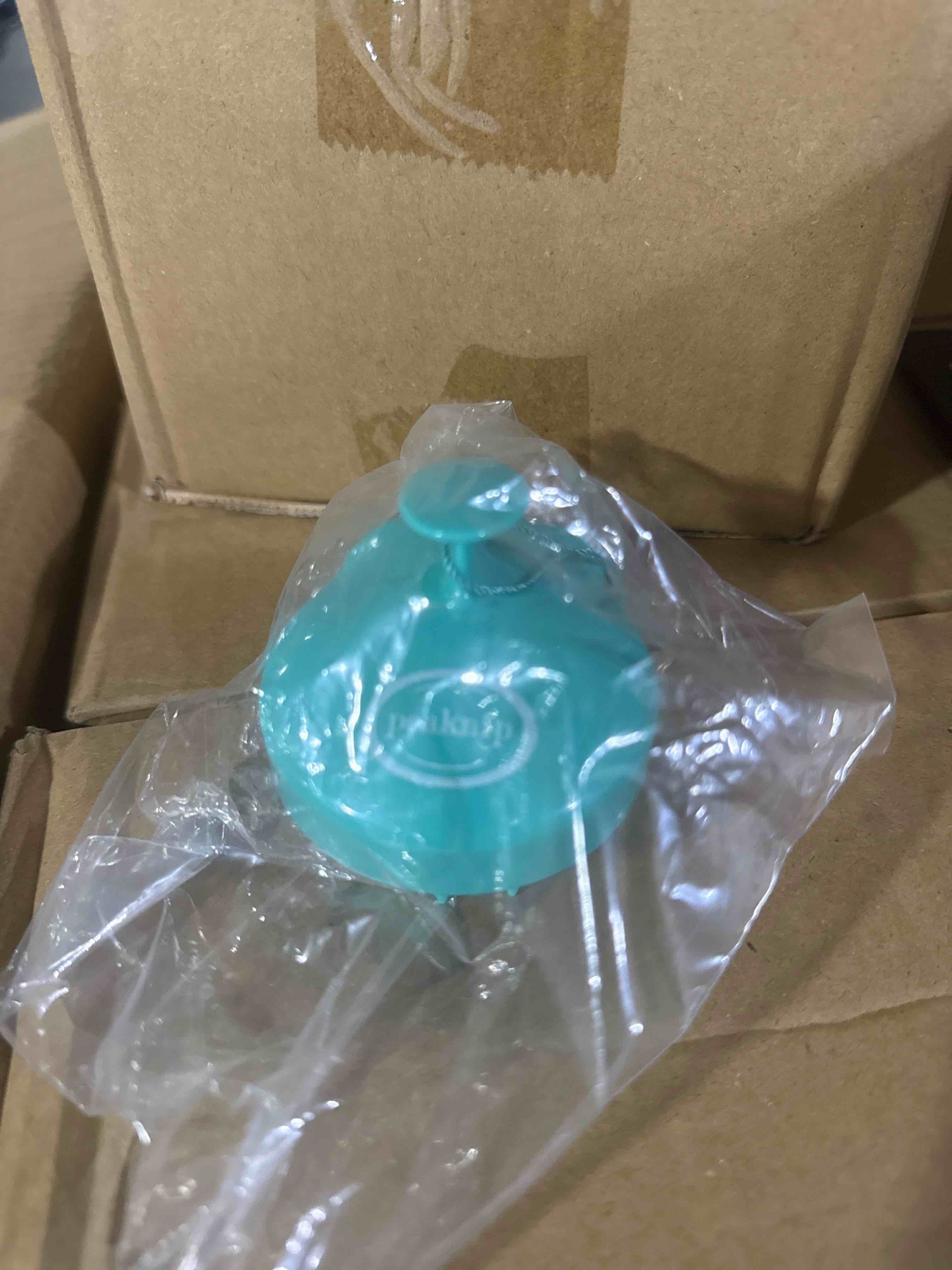Condition photo showing New/Like New for massage shampoo brush, green 