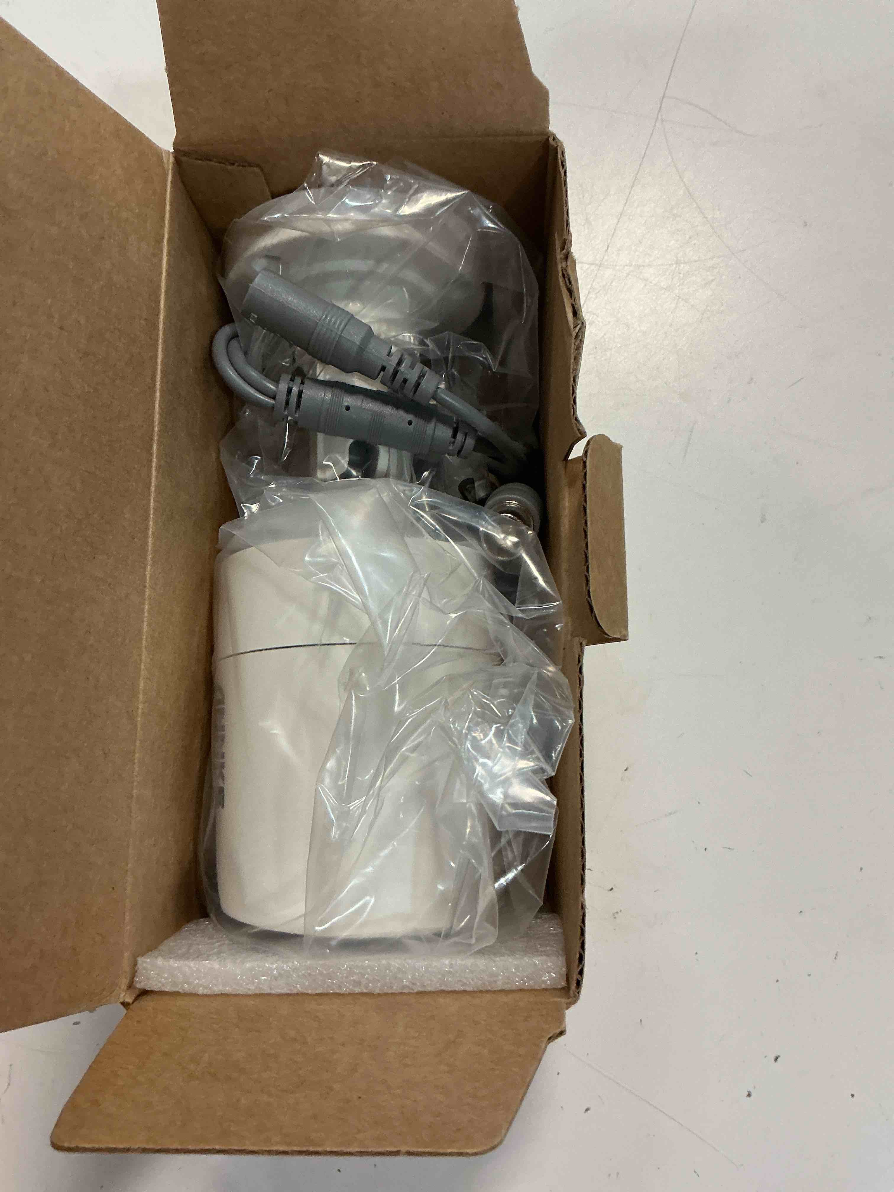 Condition photo showing Good Condition for annke 1080p security camera 4-in-1 cctv bullet wired cam, ahd/tvi/cvi/cvbs, analog surveillance video add–on cams for outdoor use, 100ft clear b & w night vision (power adapter bnc cable not included) white