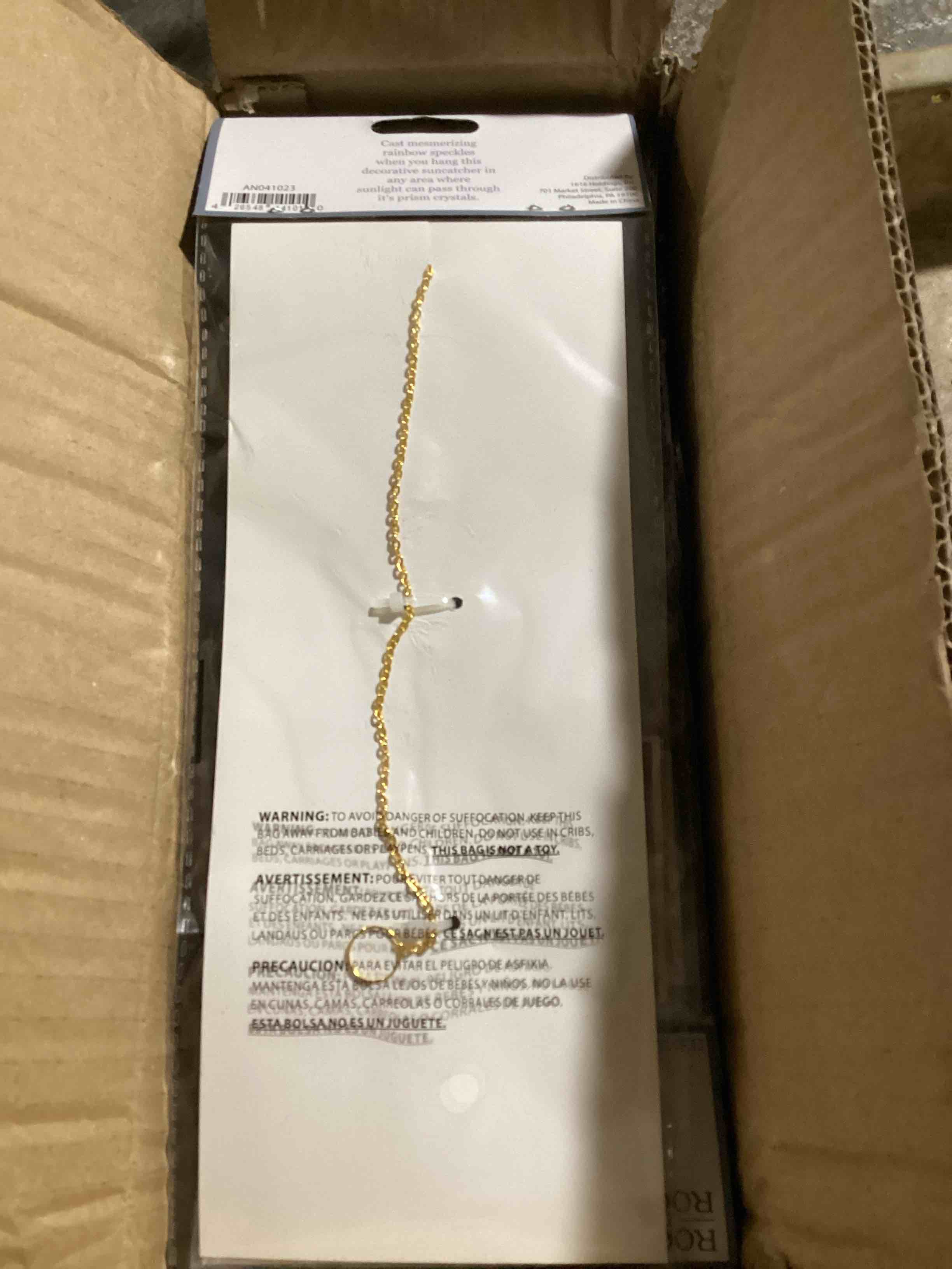 Condition photo showing New/Like New for case of 24 suncatchers