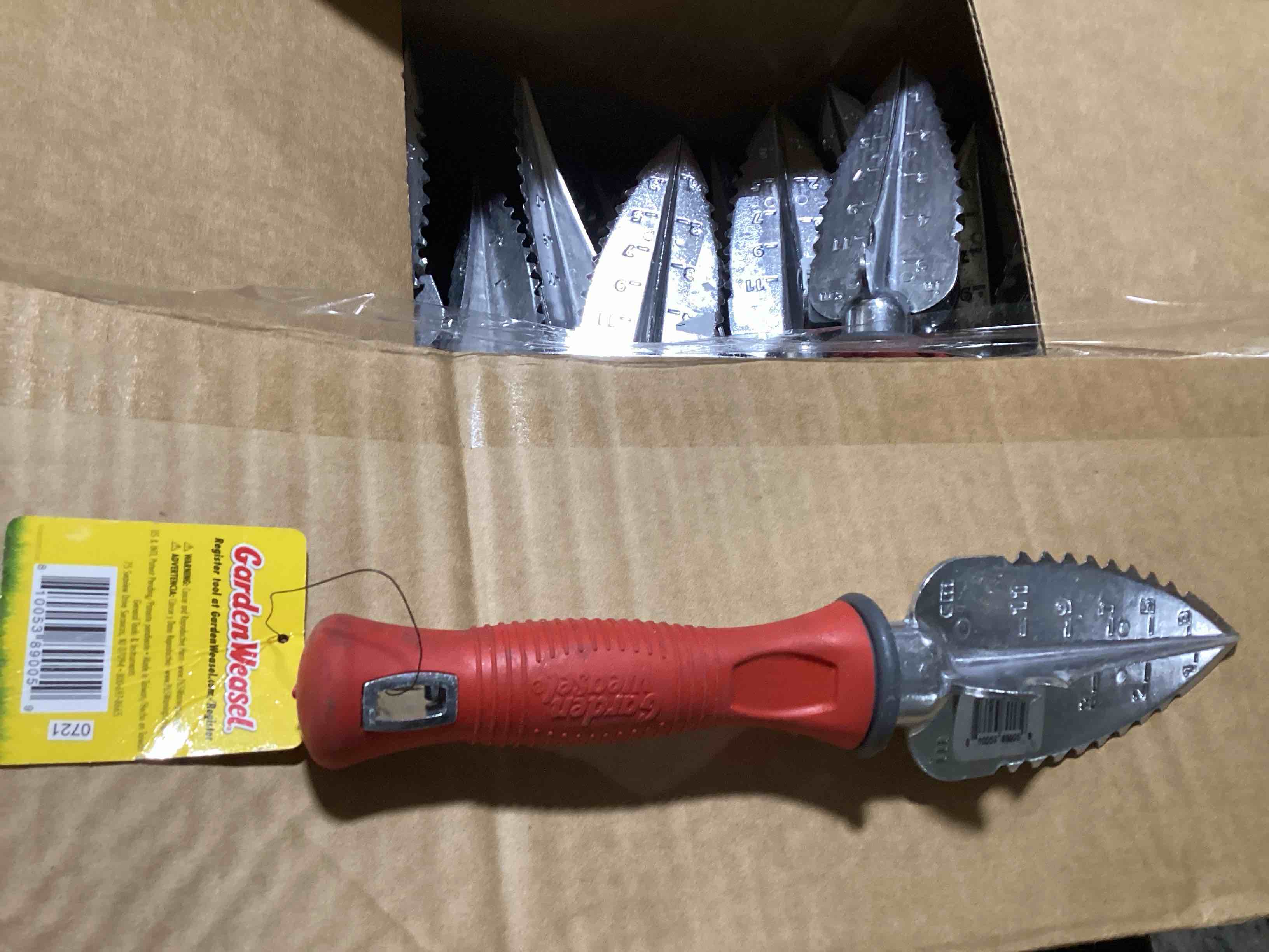 Condition photo showing New/Like New for garden weasel multi-use transplanter | dig, cultivate, plant, weed | planting and gardening hand digging tool, heavy duty trowel, mini gardening shovel | 91360