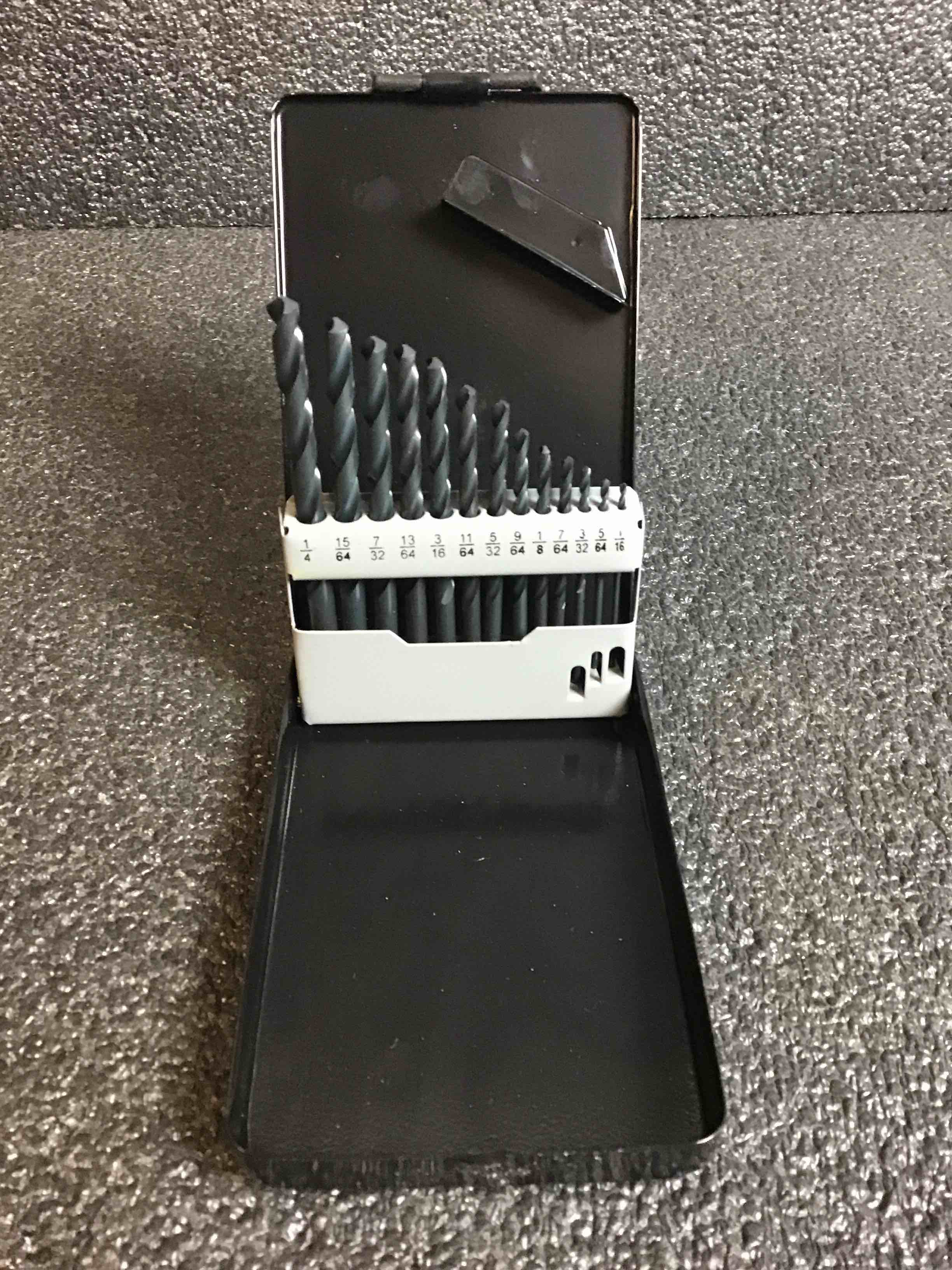 WESTWARD 13-PIECE HIGH SPEED STEEL BLACK OXIDE JOBBER DRILL BIT SETS
