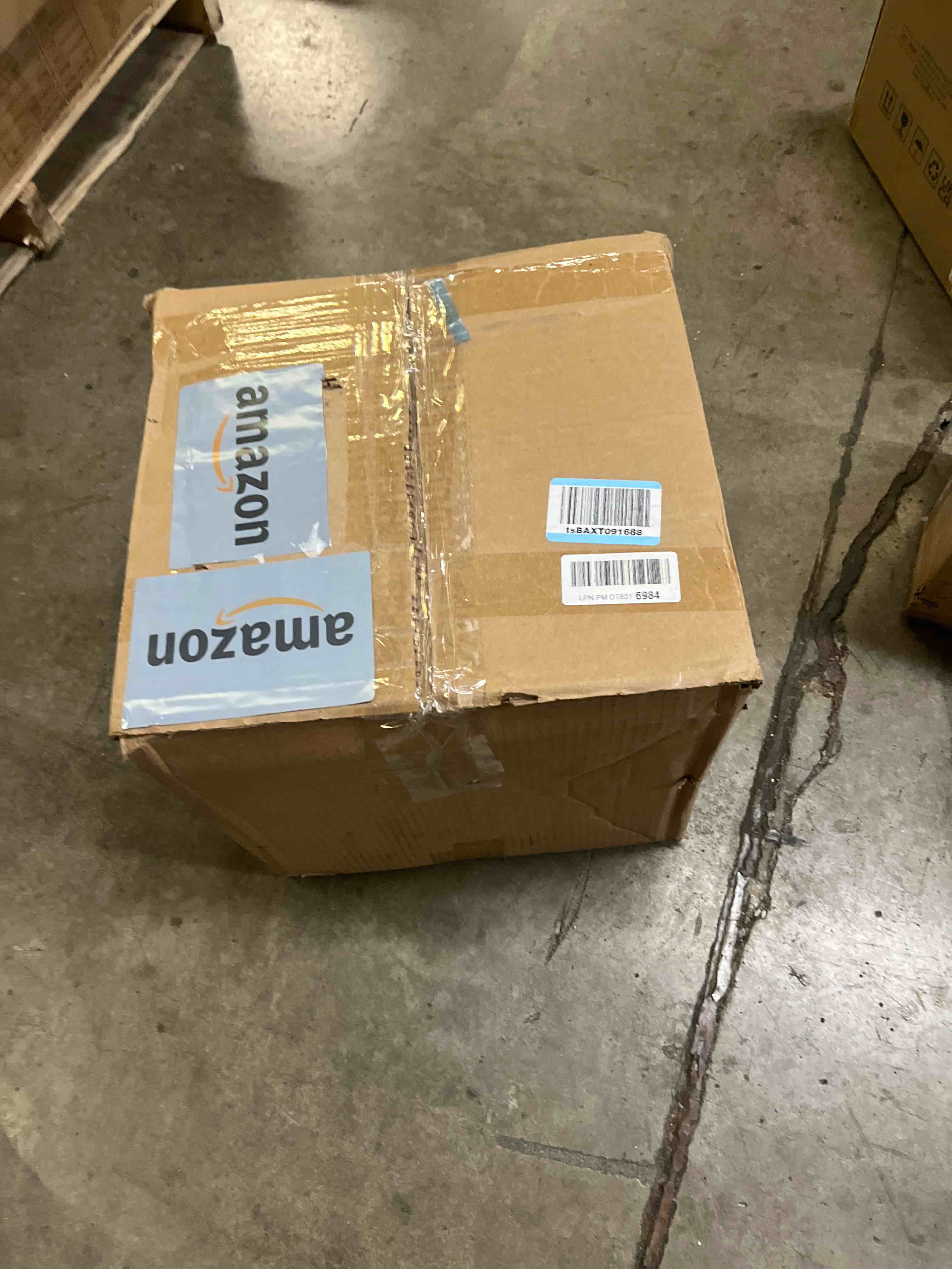 https://s3.amazonaws.com/lotting-images-prod/bidfta/tsBAXT091688_1746381610385.jpeg