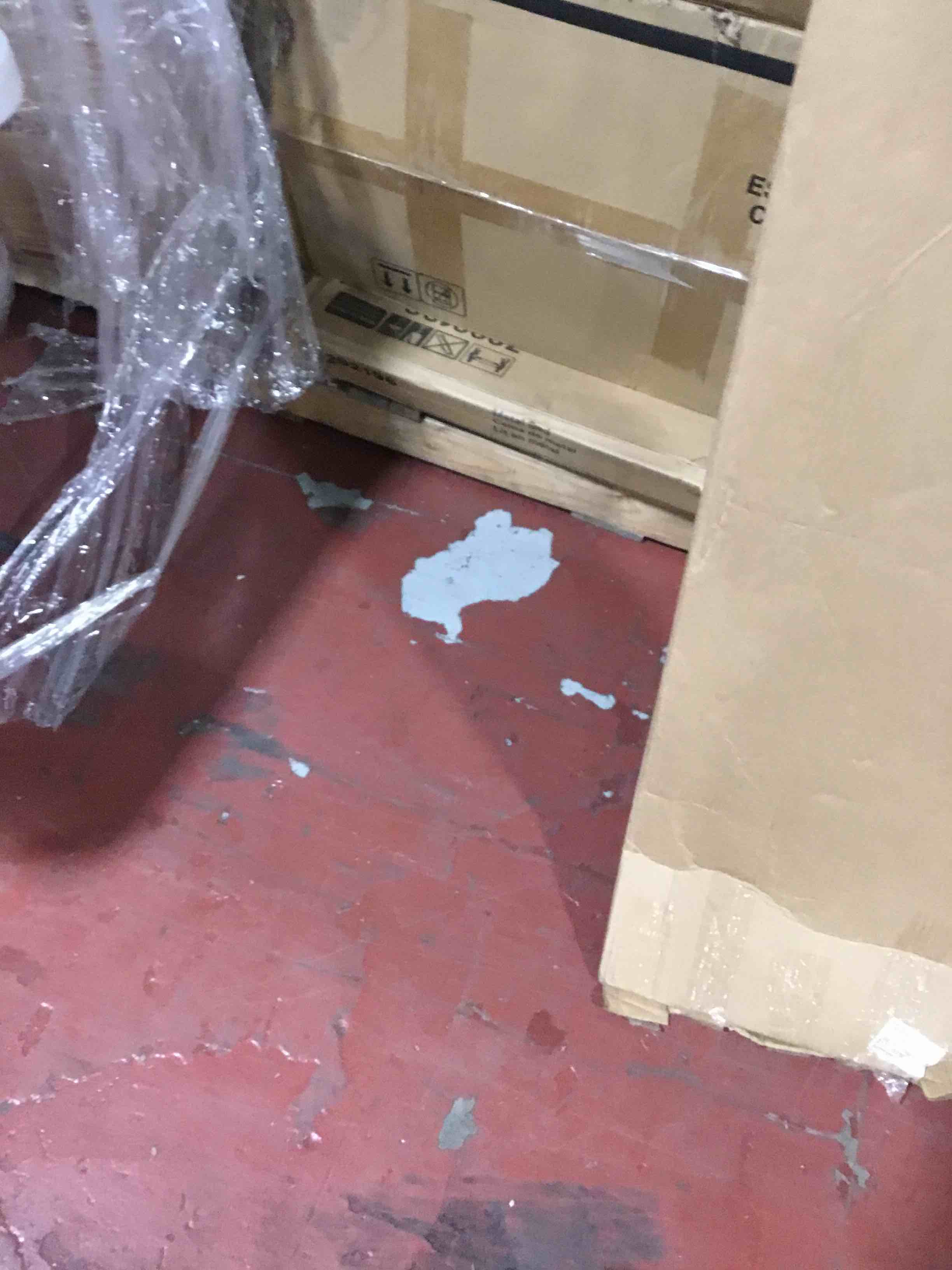 https://s3.amazonaws.com/lotting-images-prod/bidfta/tsBAXTPa320195_1704913833831.jpeg