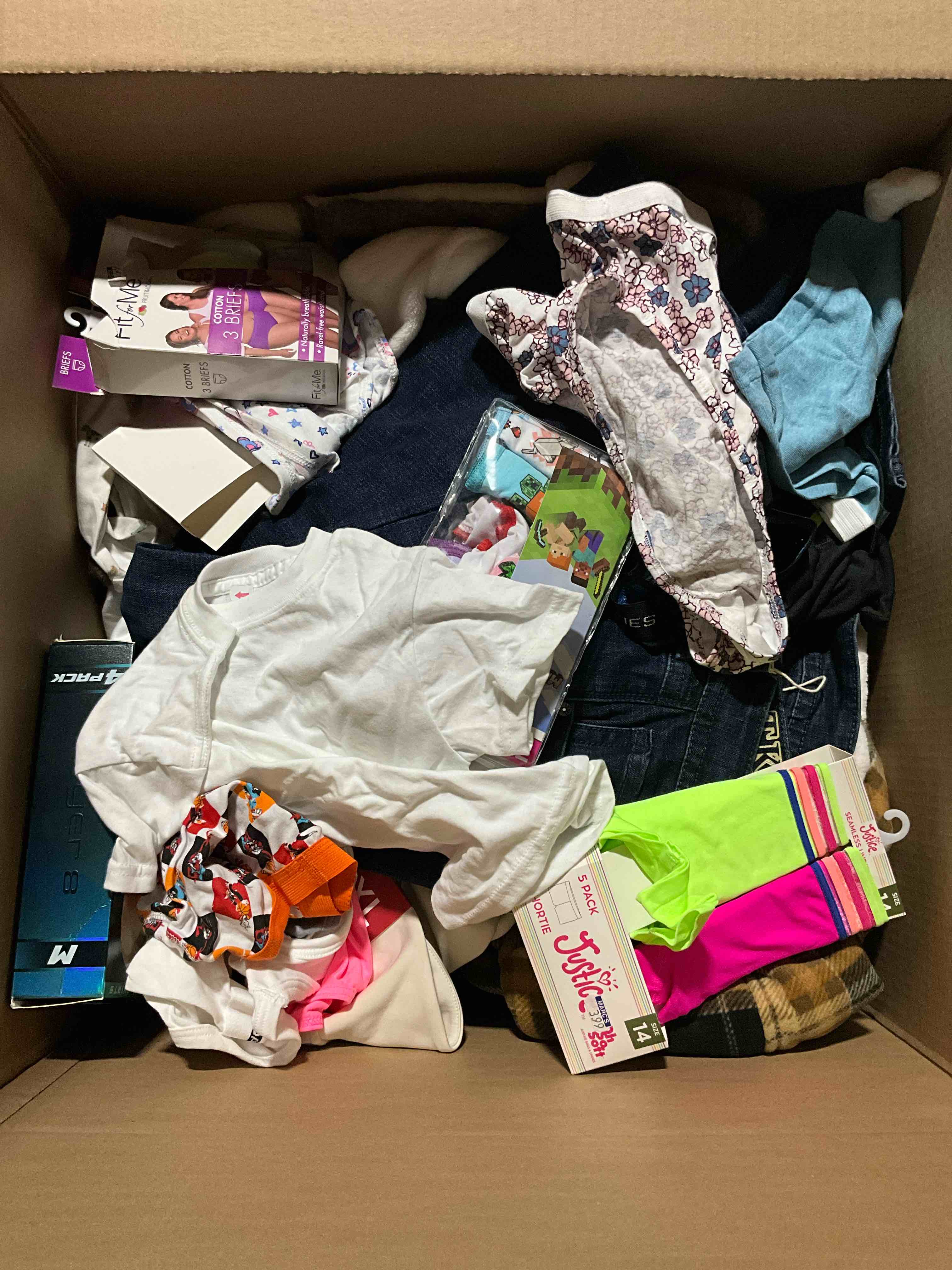 box lot of new clothes (50pcs)