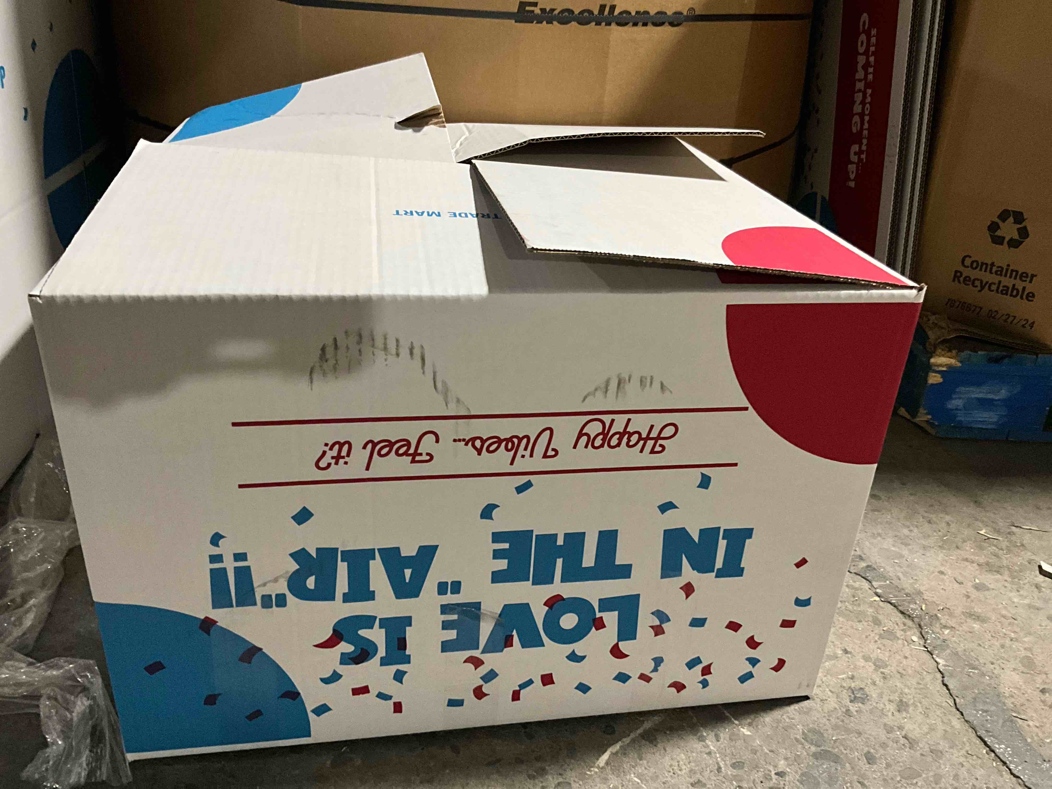 box lot of new clothes (25pcs)