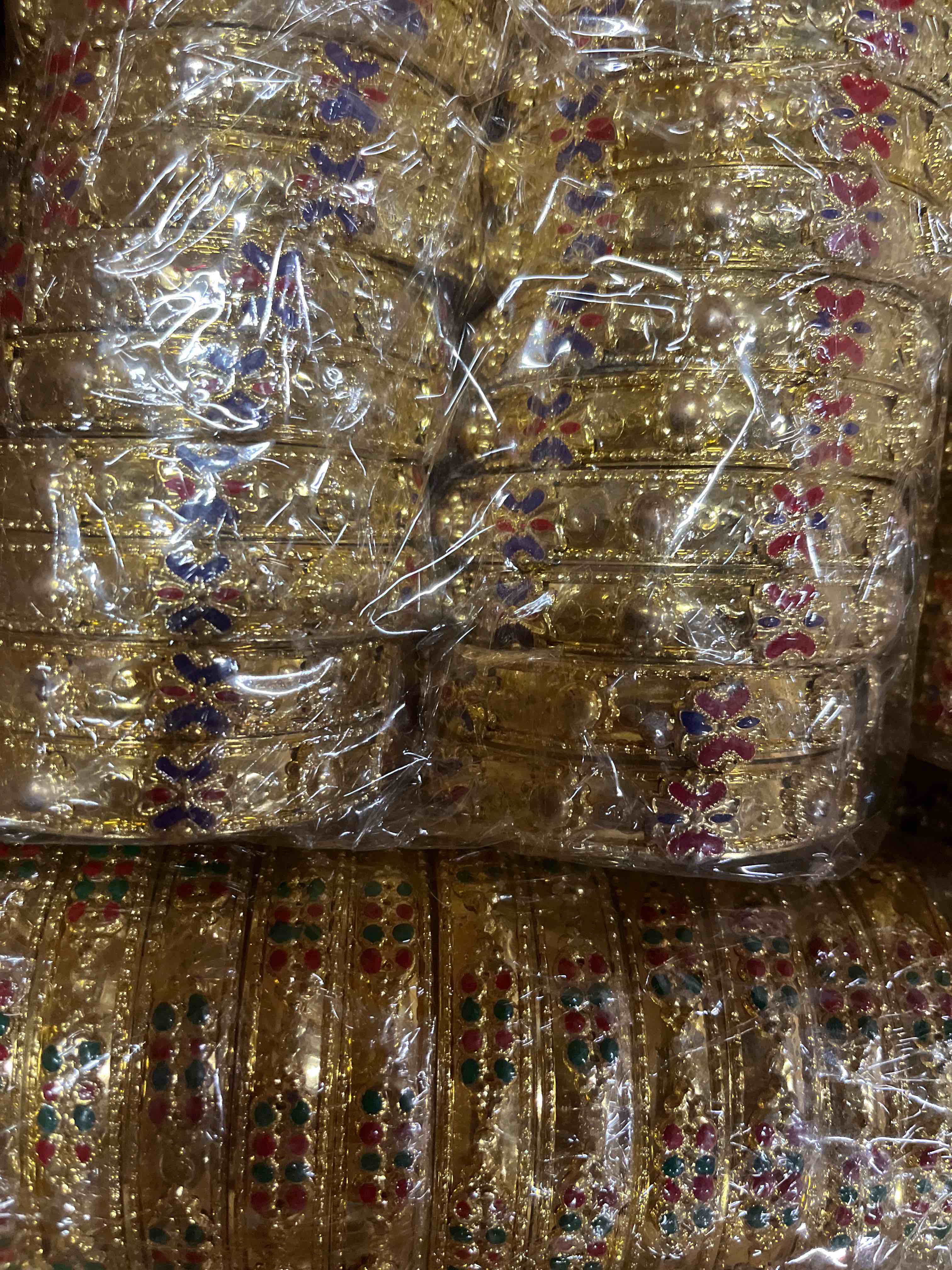 https://s3.amazonaws.com/lotting-images-prod/brazalete_1754321681951.jpeg