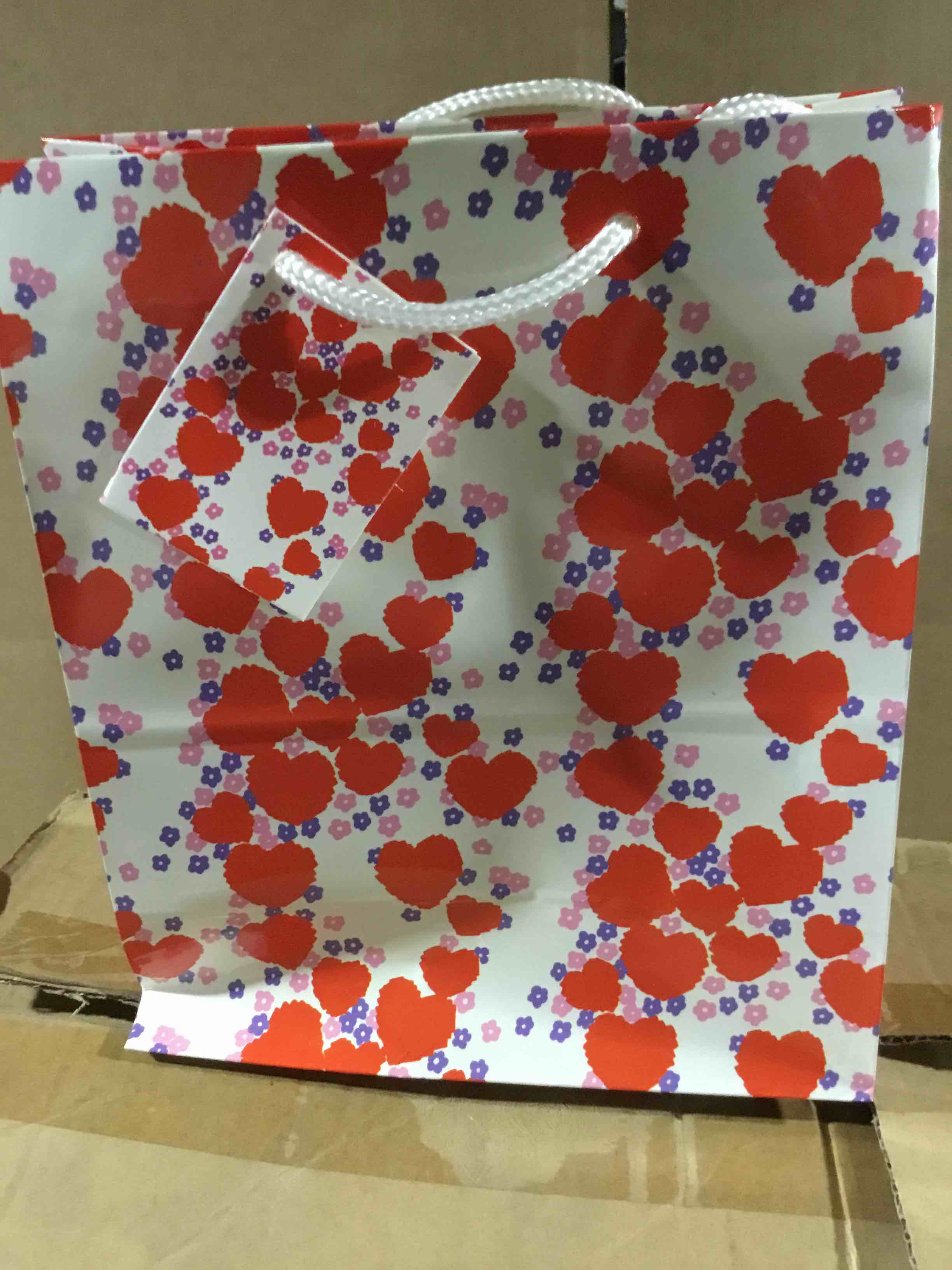 Condition photo showing New/Like New for Box of 144 Gift Bag Small Heart 