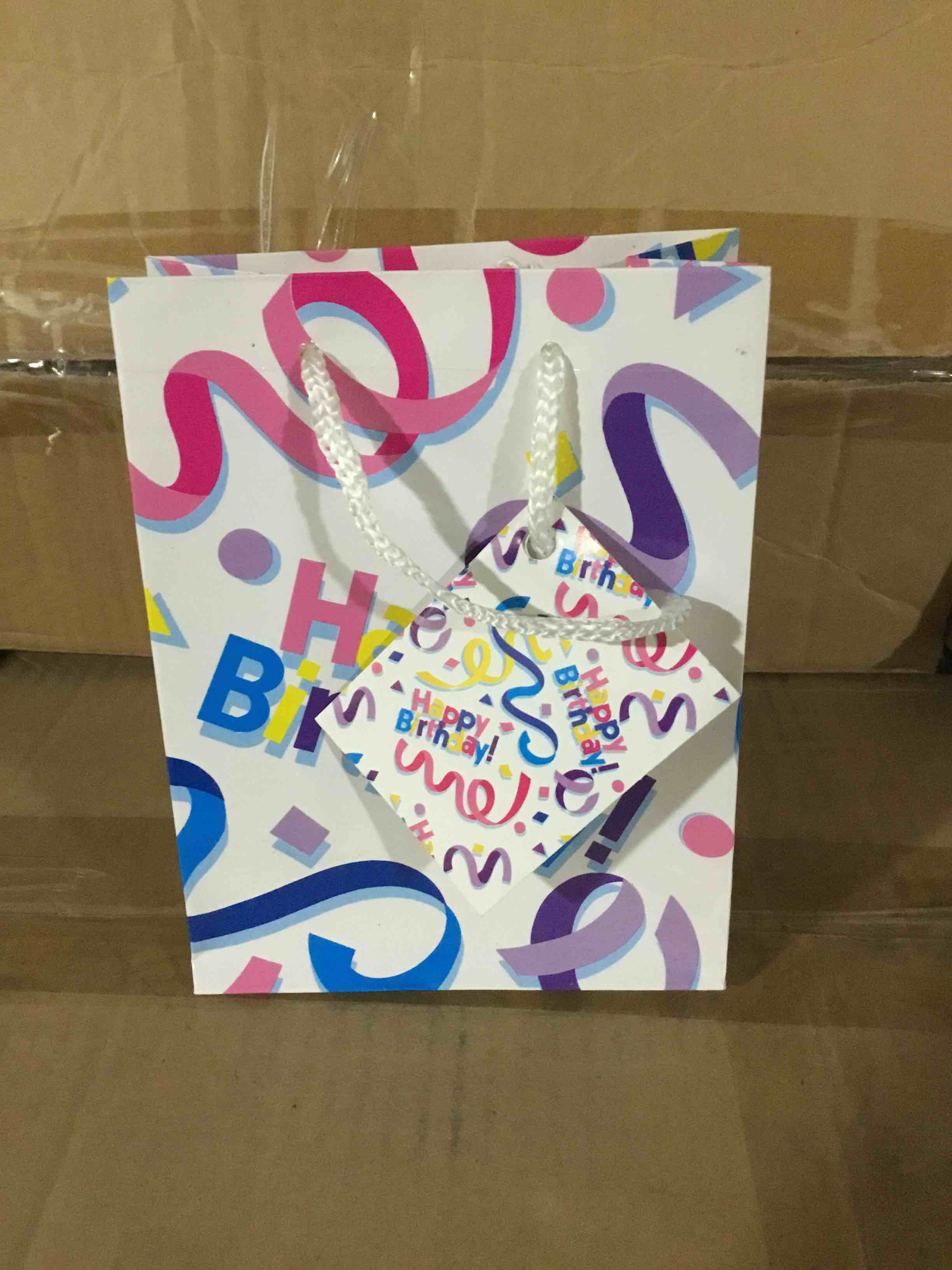 Box of 300 Small Birthday Gift Bags 