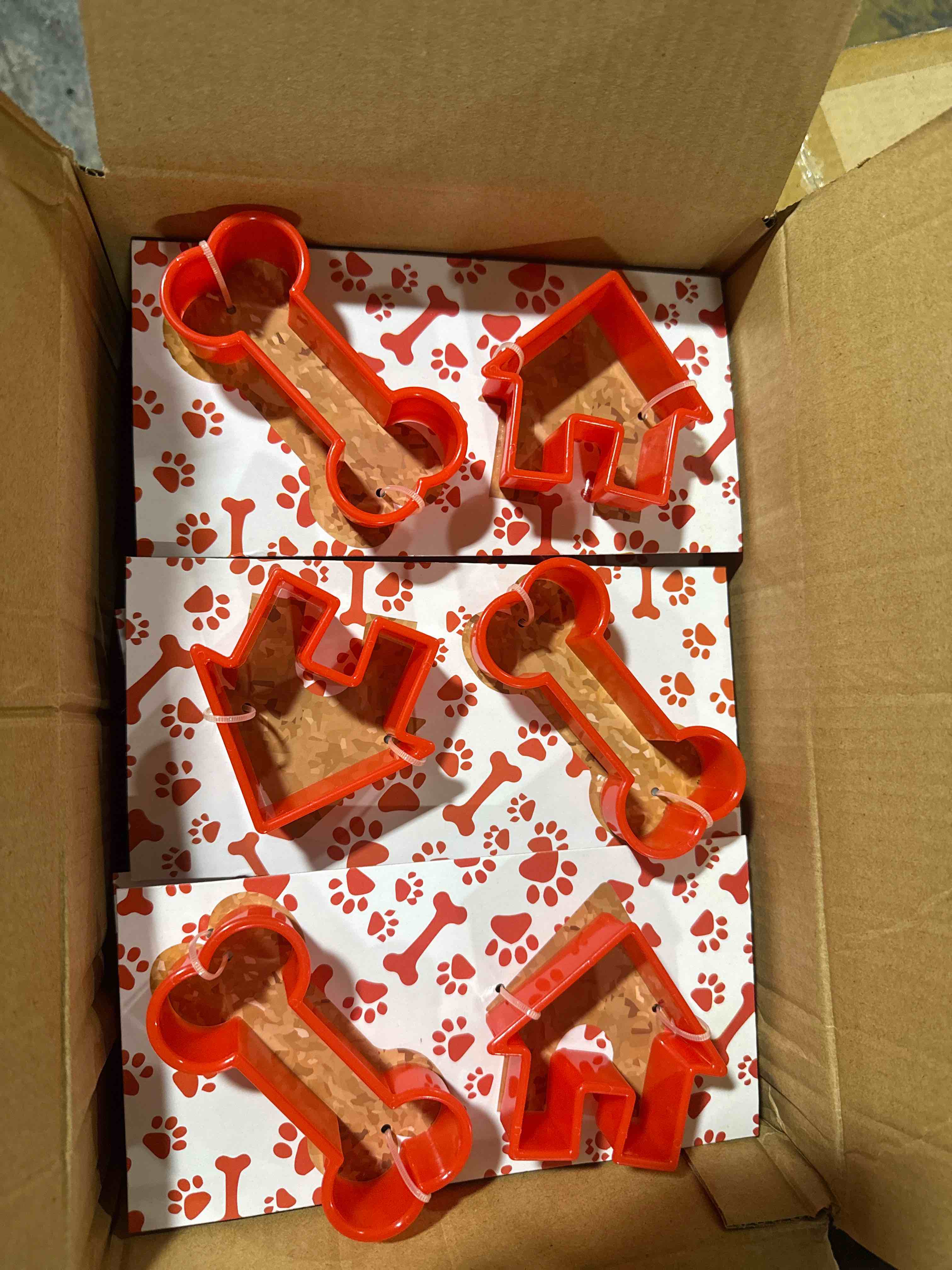 https://s3.amazonaws.com/lotting-images-prod/dogcookie_1756407656451.jpeg