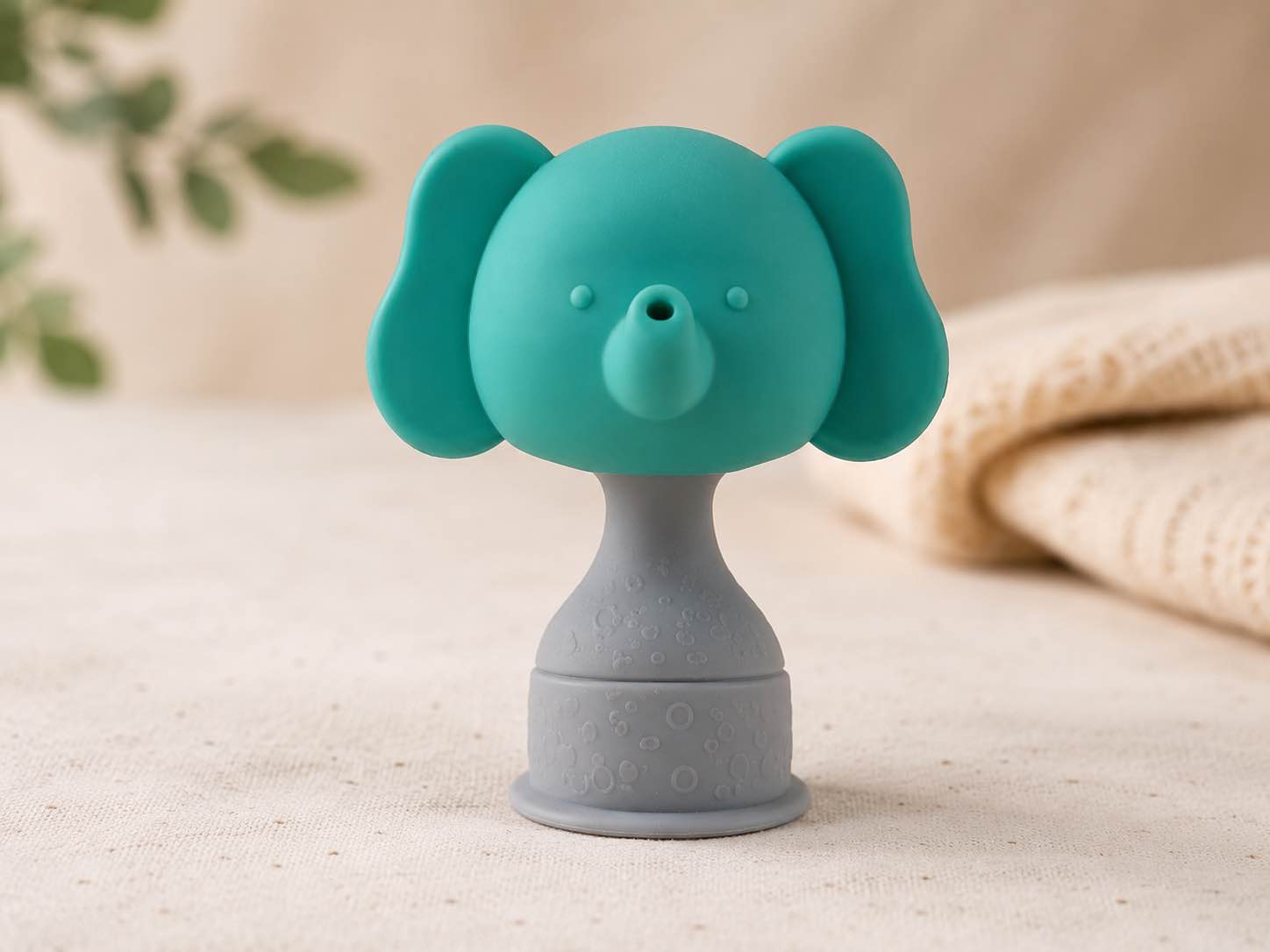 ELEPHANT TEETHING RATTLE