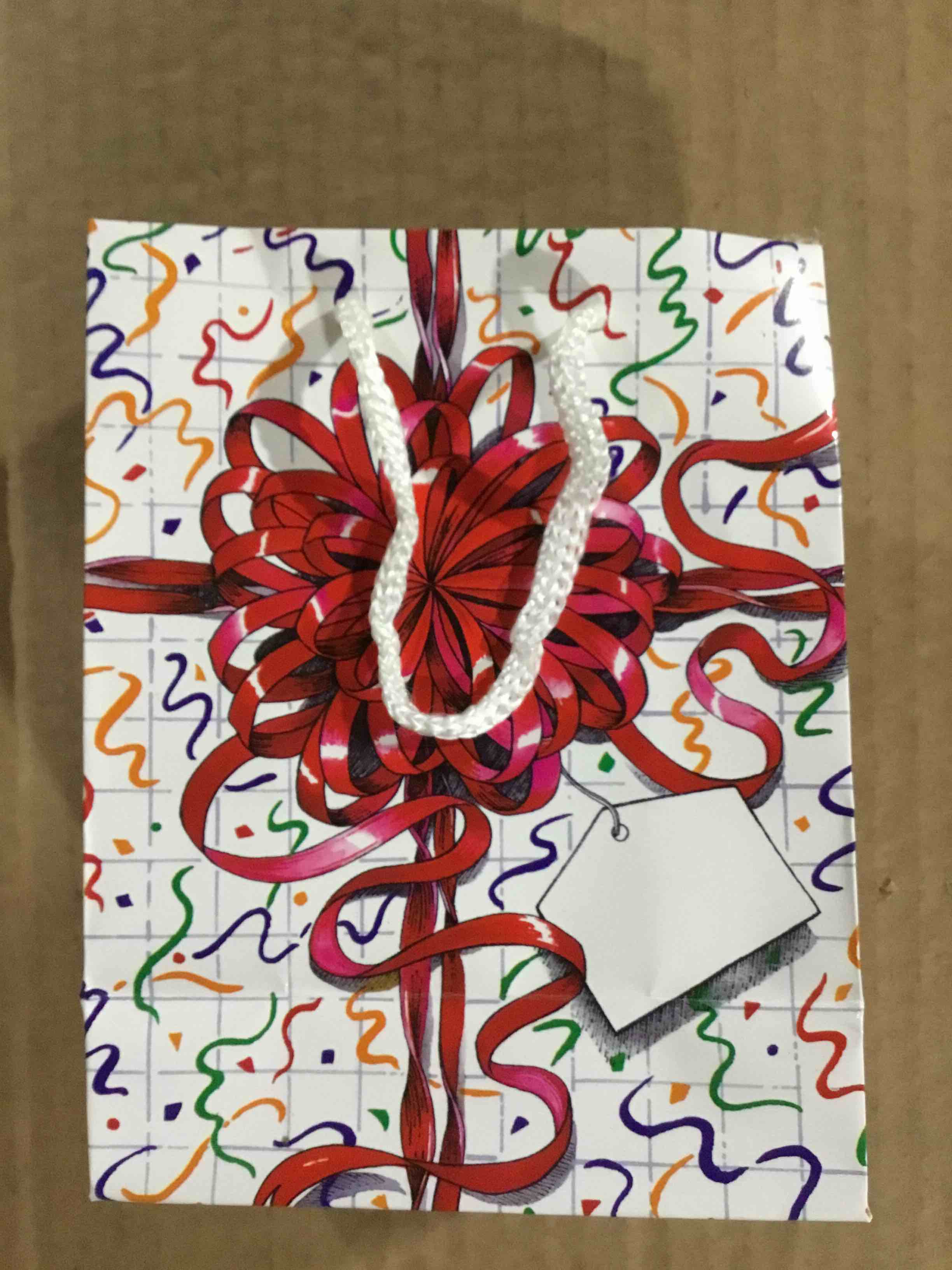 Box of 300 Small gift bags 