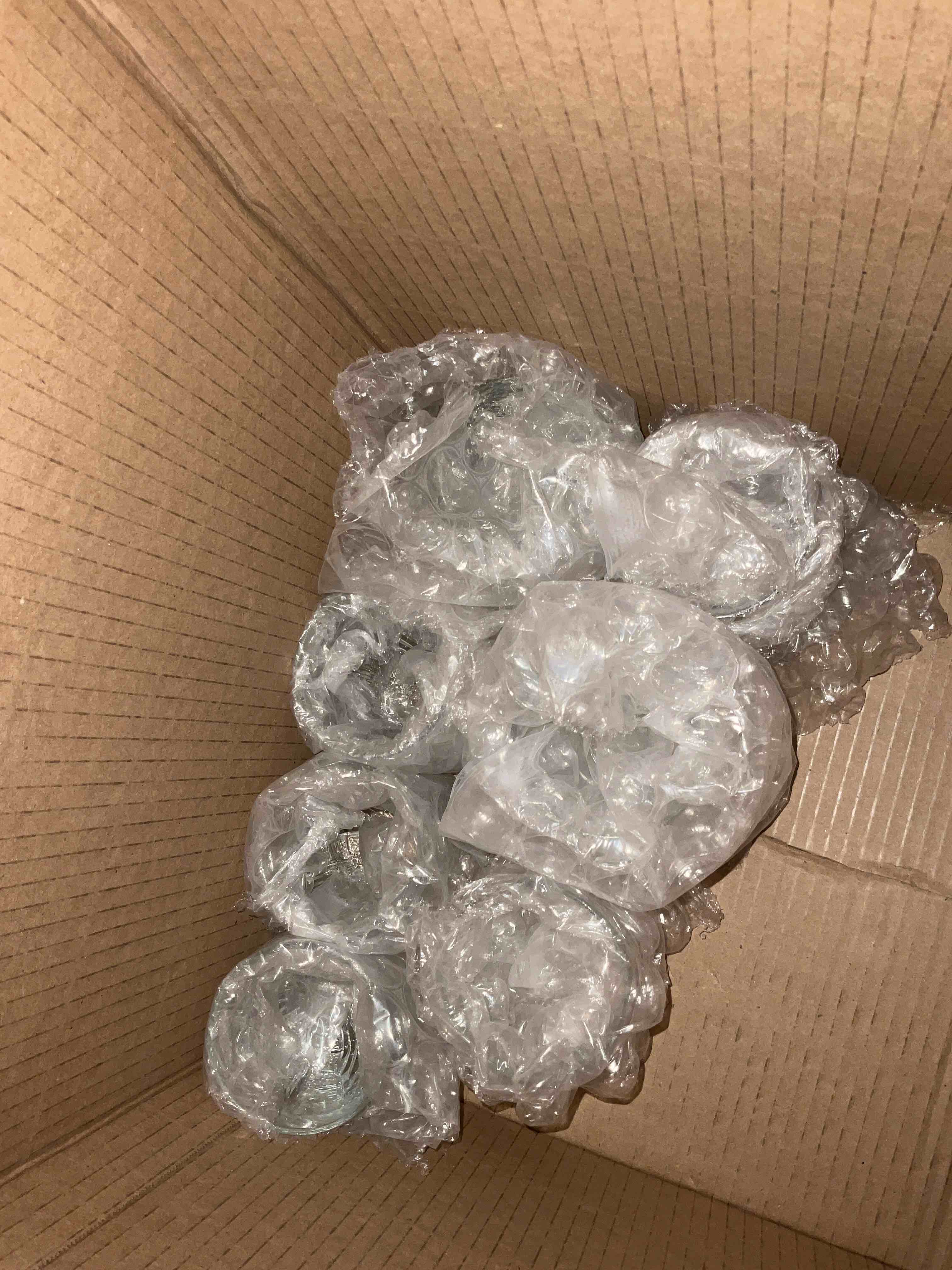 https://s3.amazonaws.com/lotting-images-prod/glass1_1757600927176.jpeg