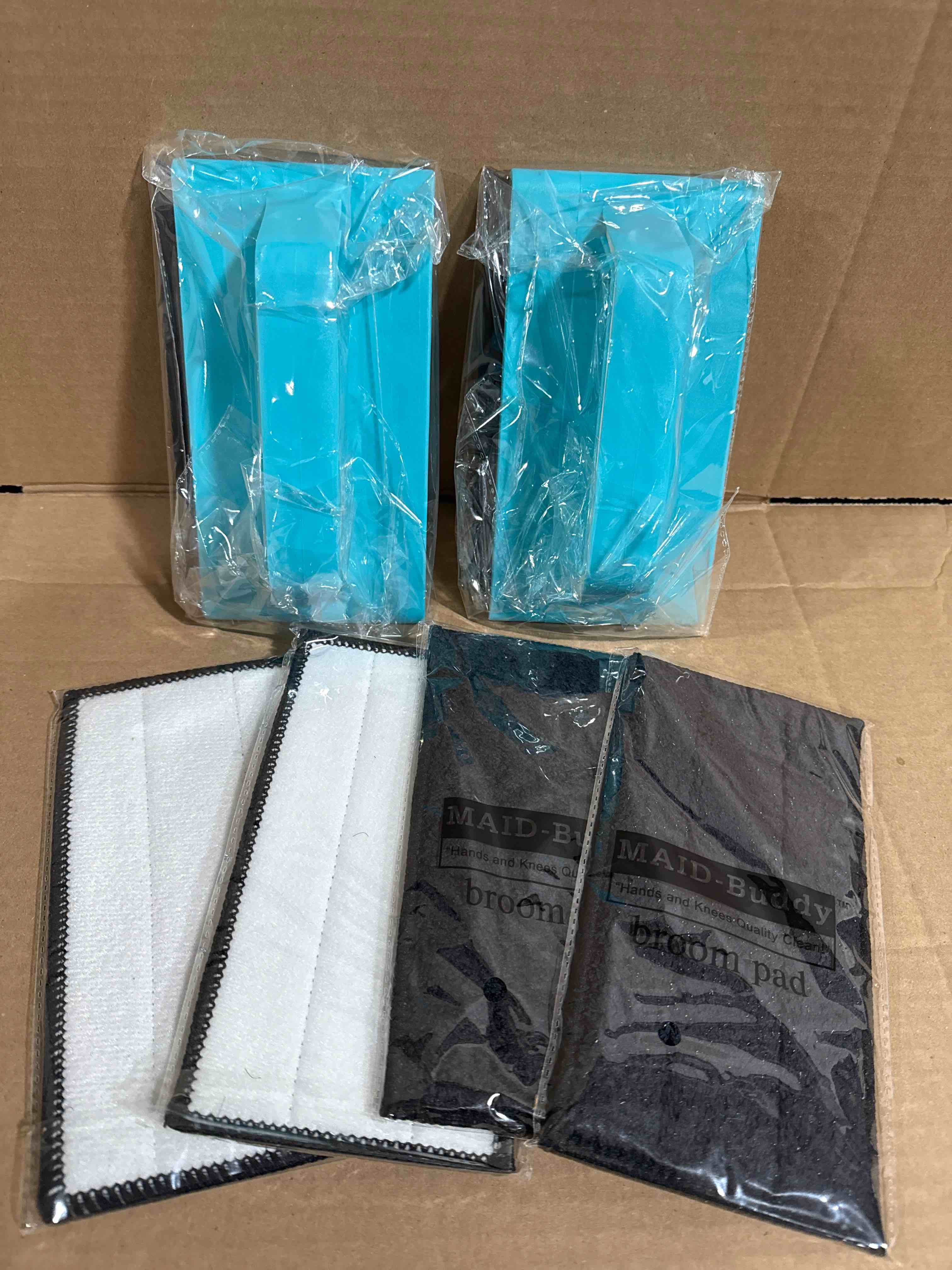 Maid Buddy 2-pack Handheld scrubber with 4 reusable pads 