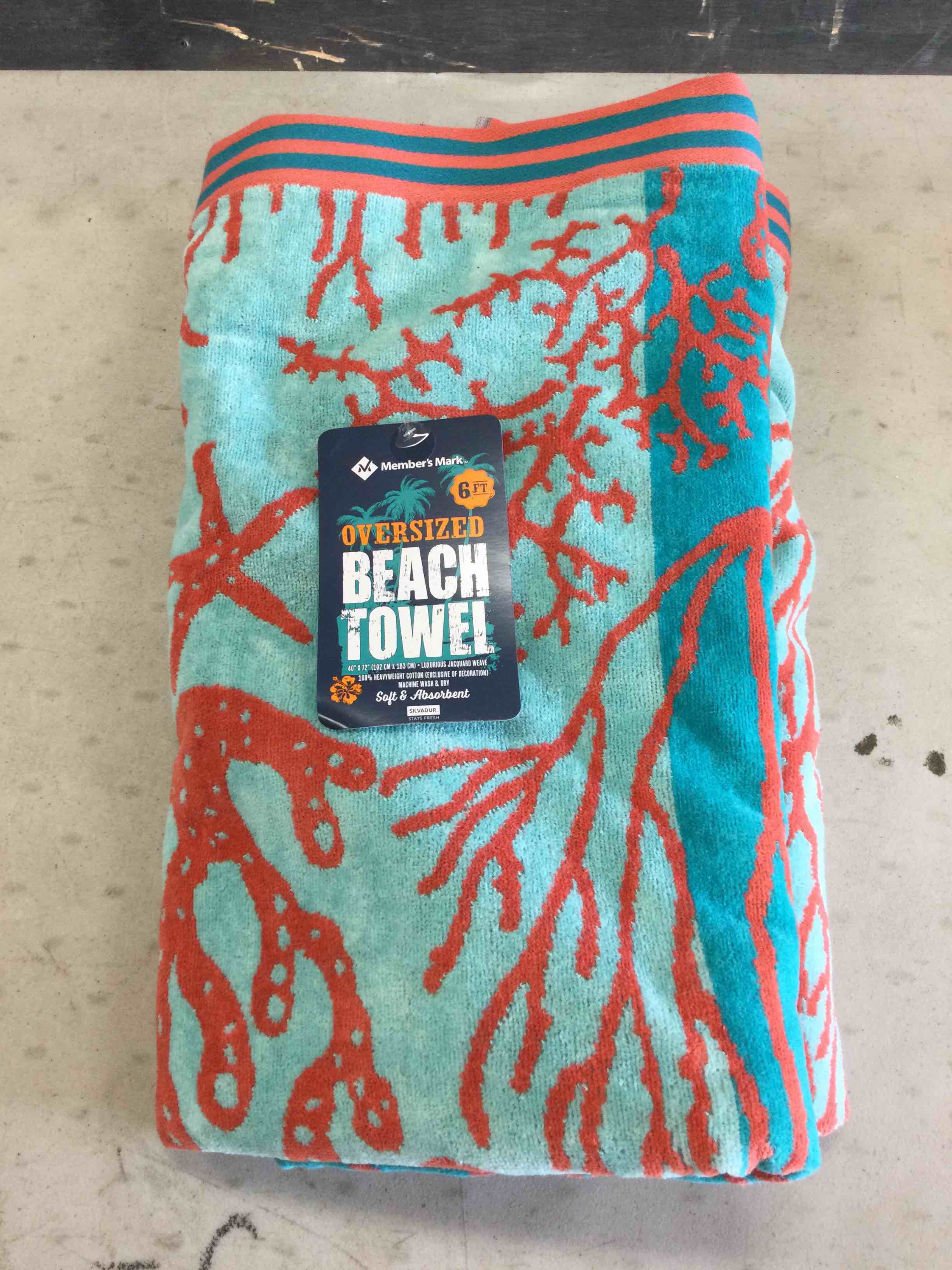 Member’s Mark Oversized Beach Towel