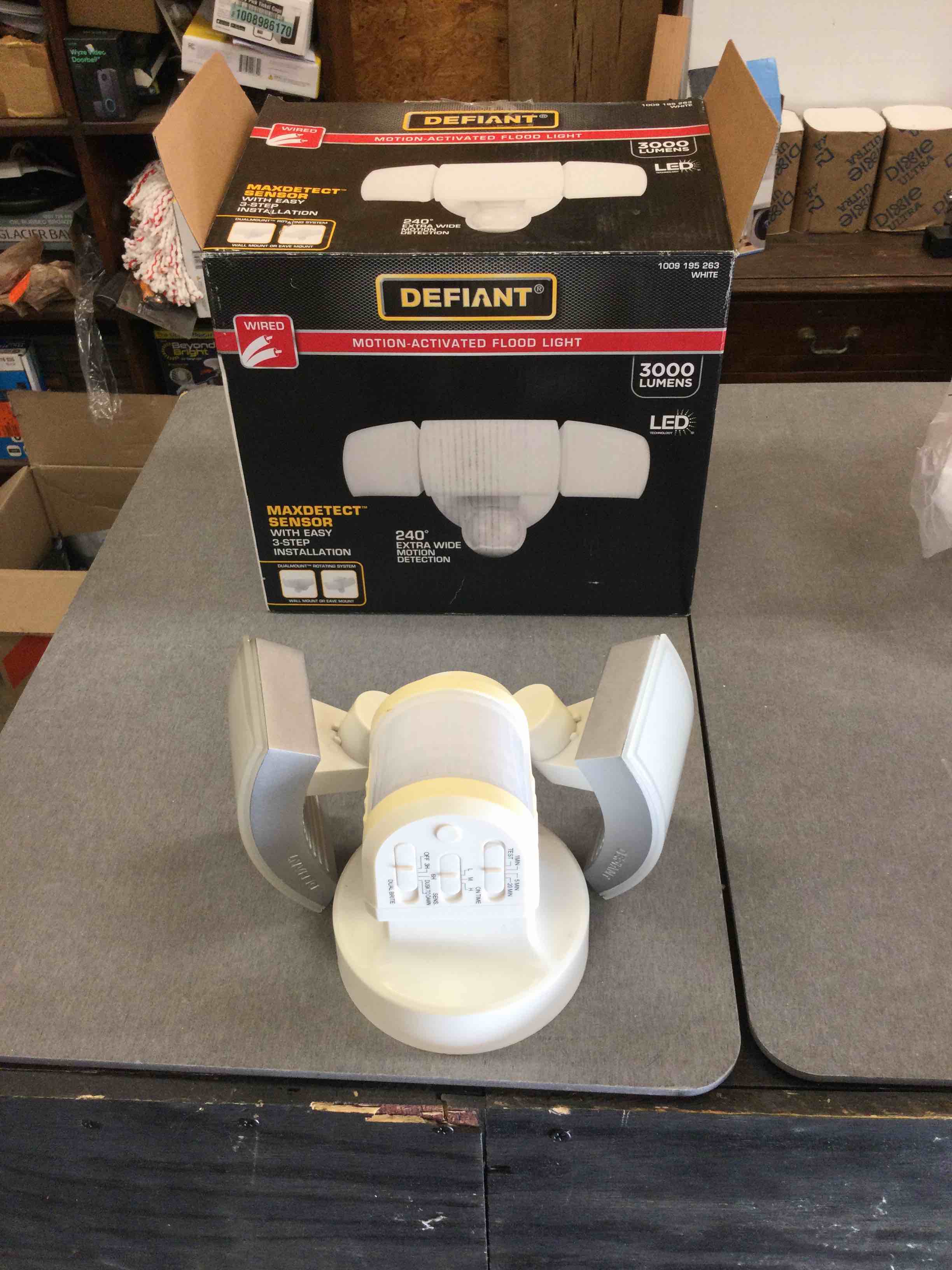 Defiant MaxDetect 240-Degree White Motion Activated Wired Outdoor 3-Head Dusk-to-Dawn LED Security Flood Light 3000 Lumens
