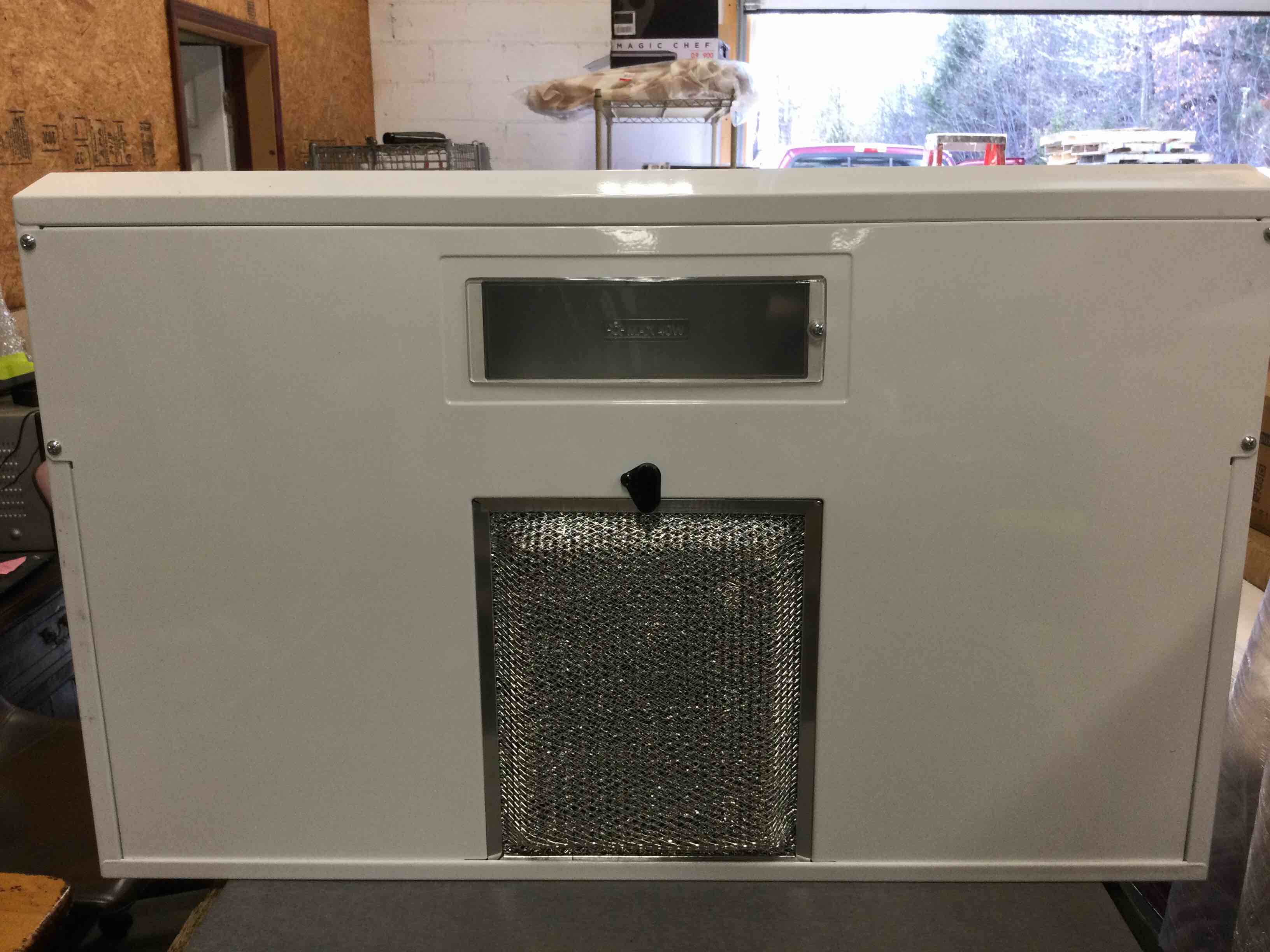 Vissani Arno 30 in. 240 CFM Convertible Under Cabinet Range Hood in White with Lighting and Charcoal Filter, White painted