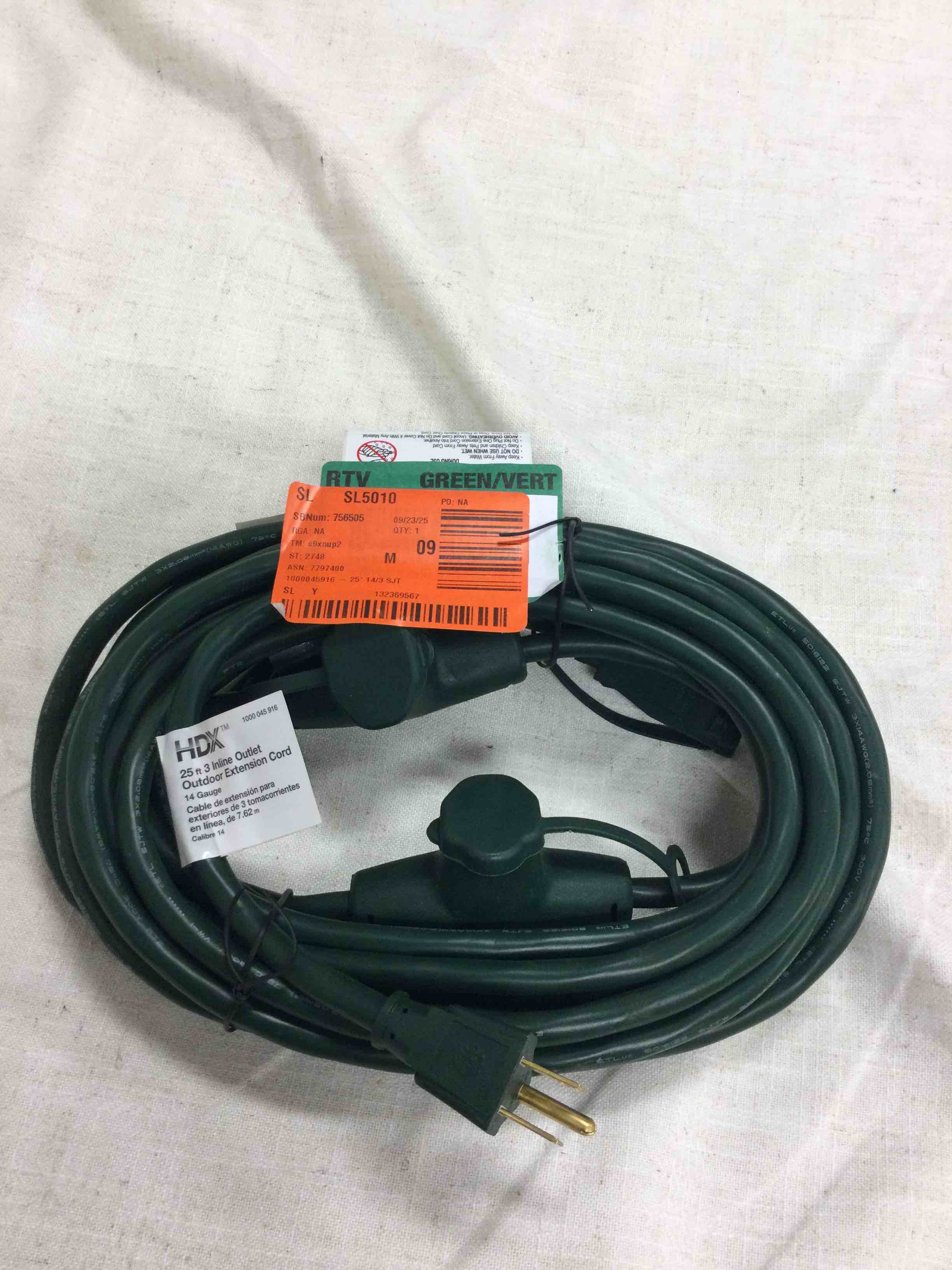 HDX 25FT 3 In-line Outlet Outdoor Extension Cord 14 Gauge - Green