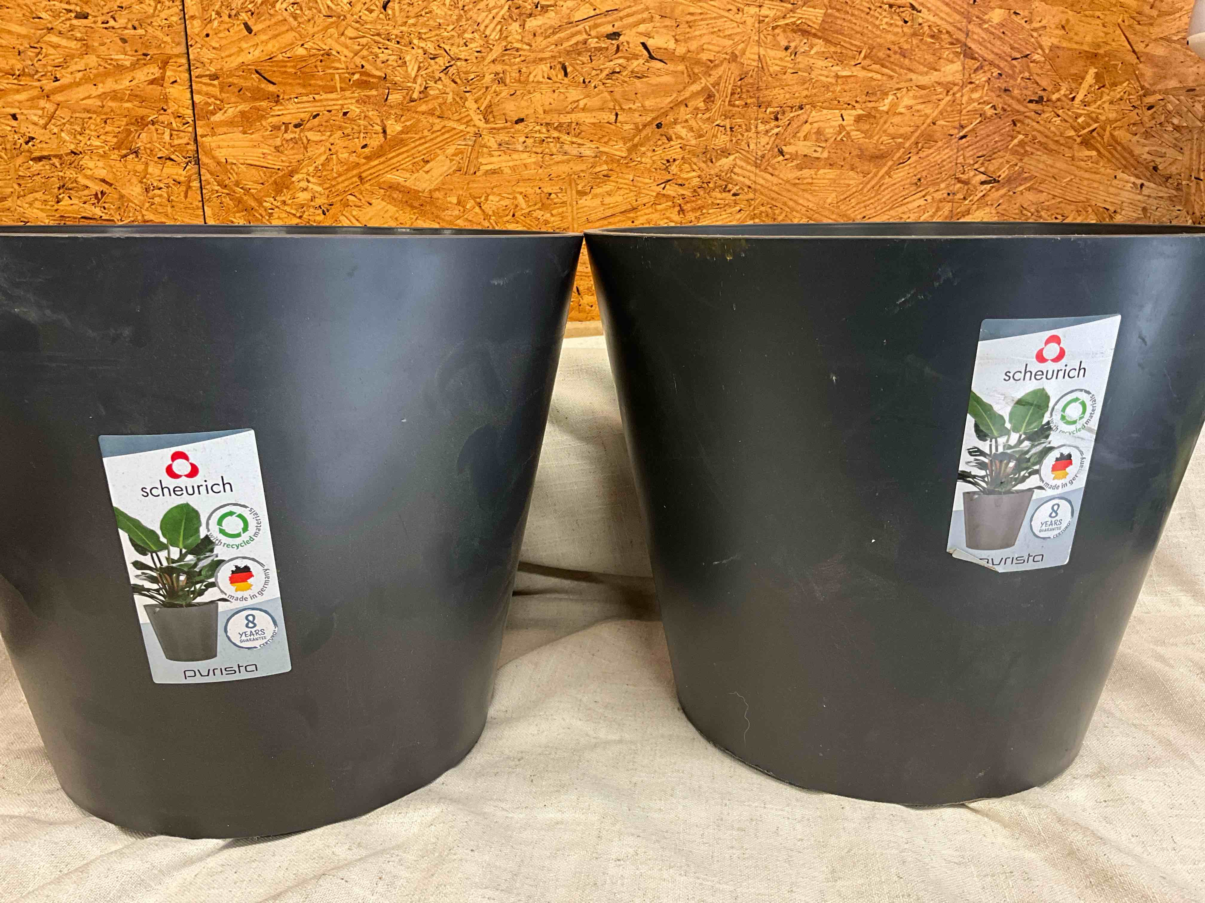 Vigoro 11.8 in. x 11.8 in. D x 9.4 in. H Davina Medium Nero Gray Resin Pot (set of 2)