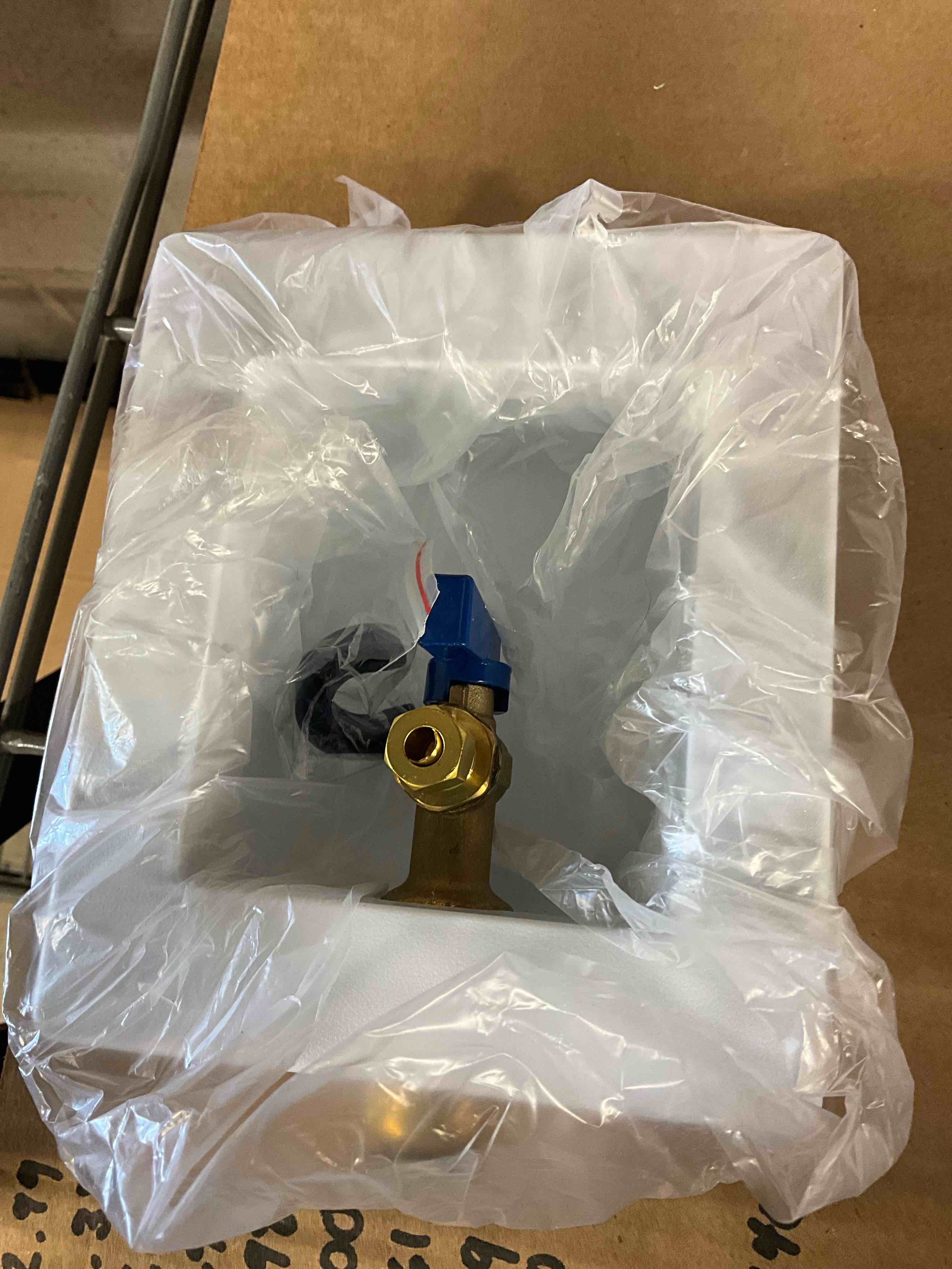 Condition photo showing New/Like New for tectite 4932976 0.5 in. dia. apollo ice maker outlet box