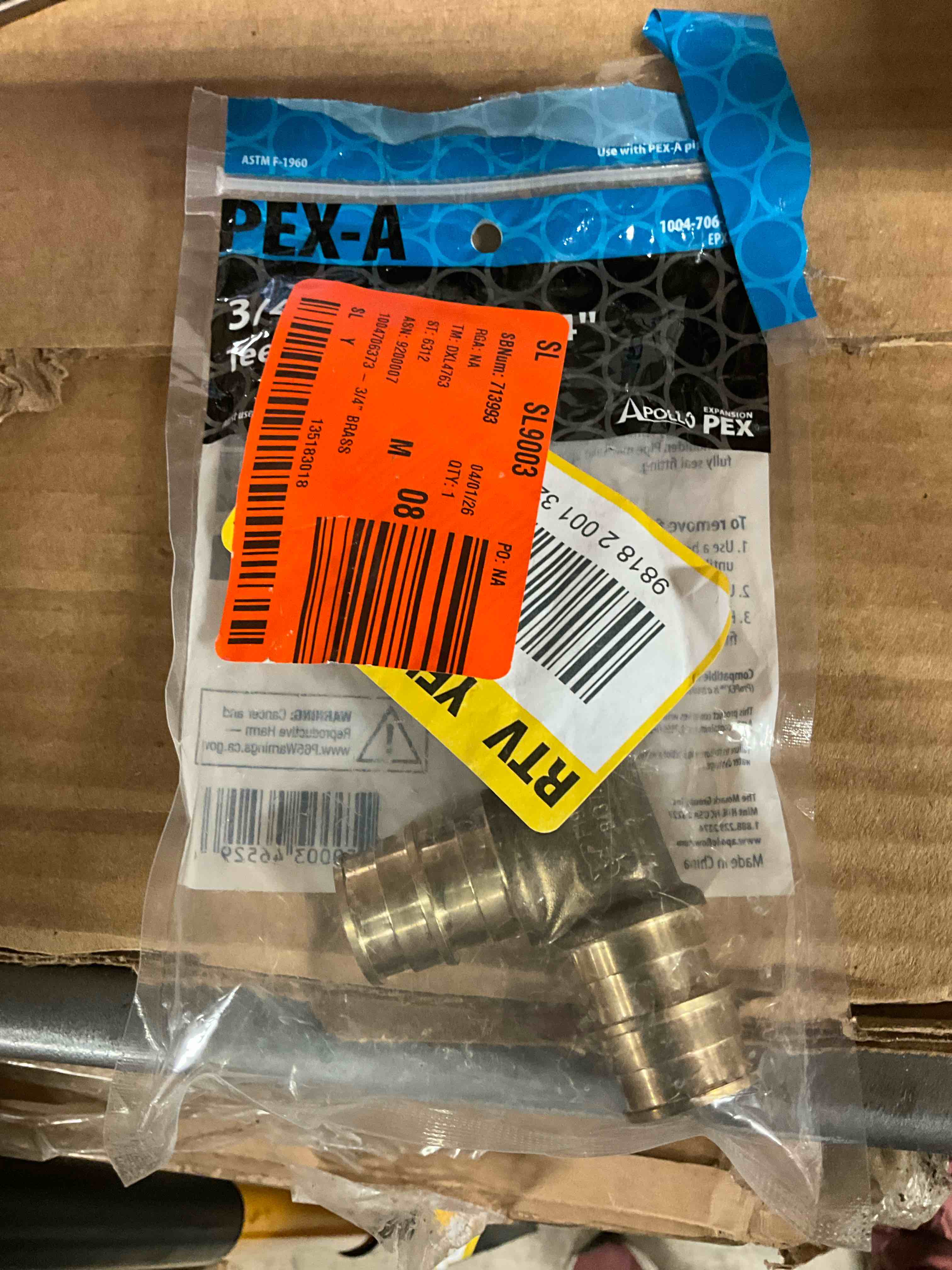 Condition photo showing New/Like New for 3/4 in. brass pex-a barb tee fitting