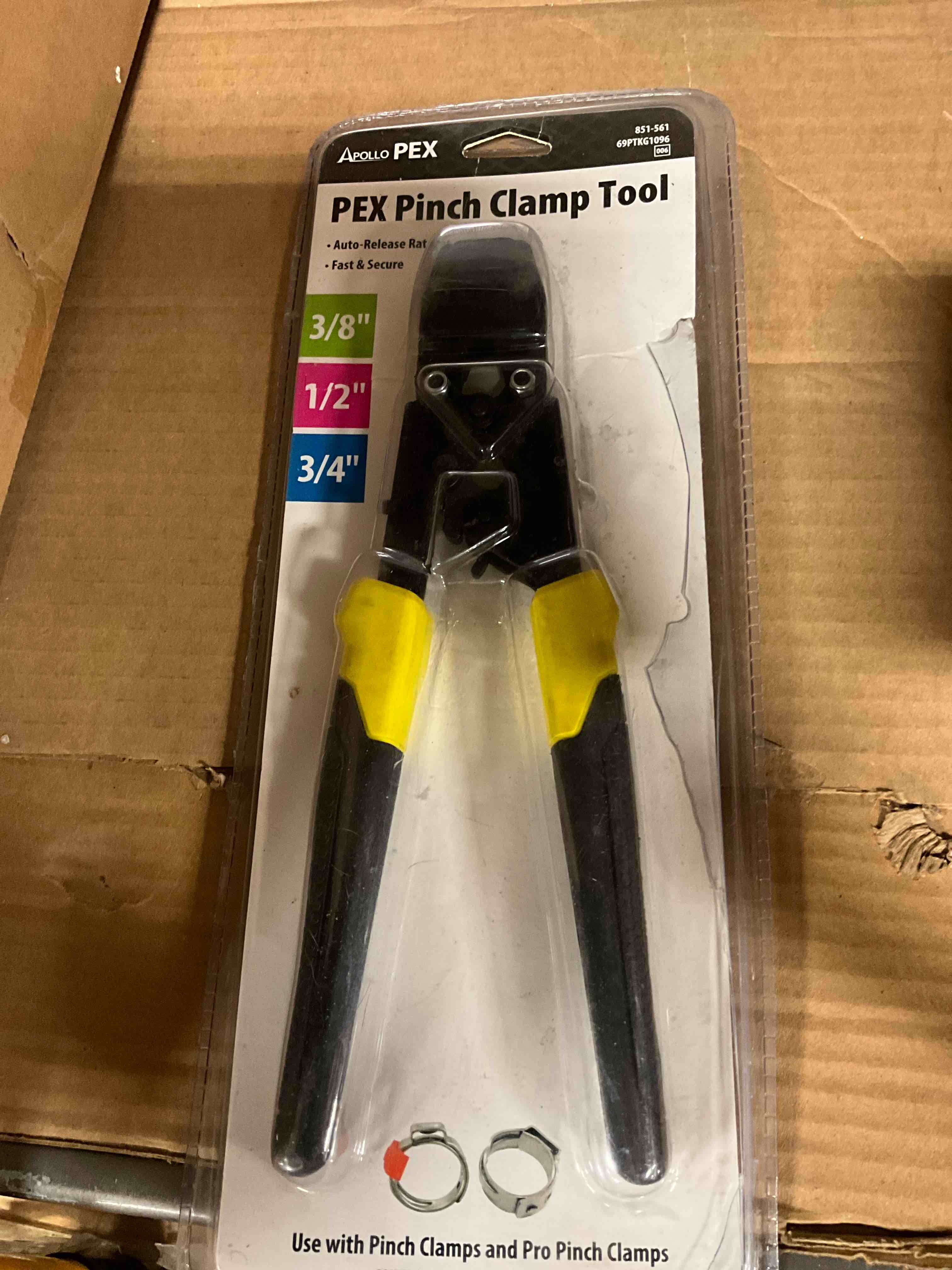 Condition photo showing New/Like New for apollo pex 69ptkg1096 3/8-inch - 1-inch stainless steel pinch clamp tool