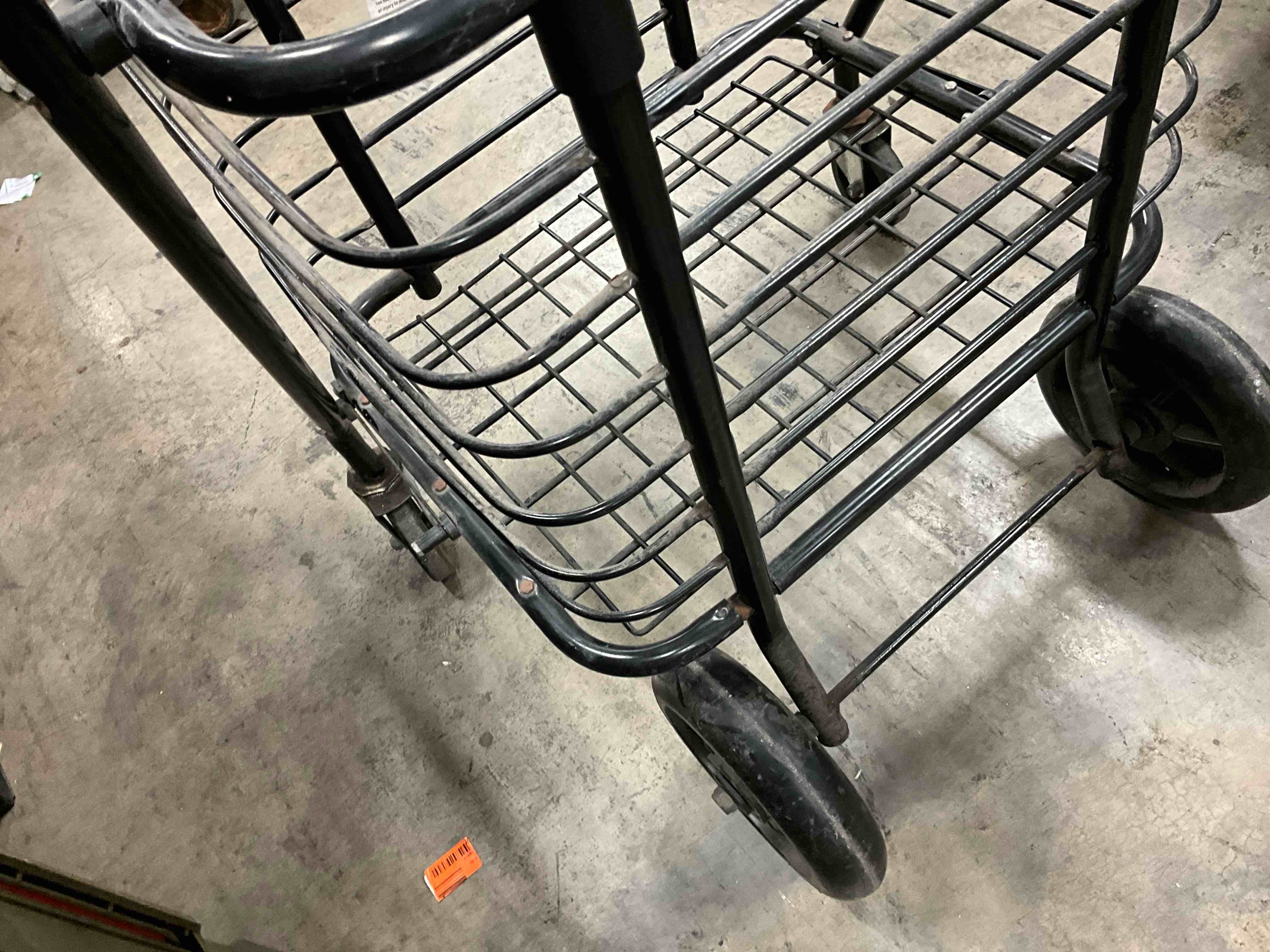 https://s3.amazonaws.com/lotting-images-prod/johnsoncity/GRA3452727_1789681213609.jpeg