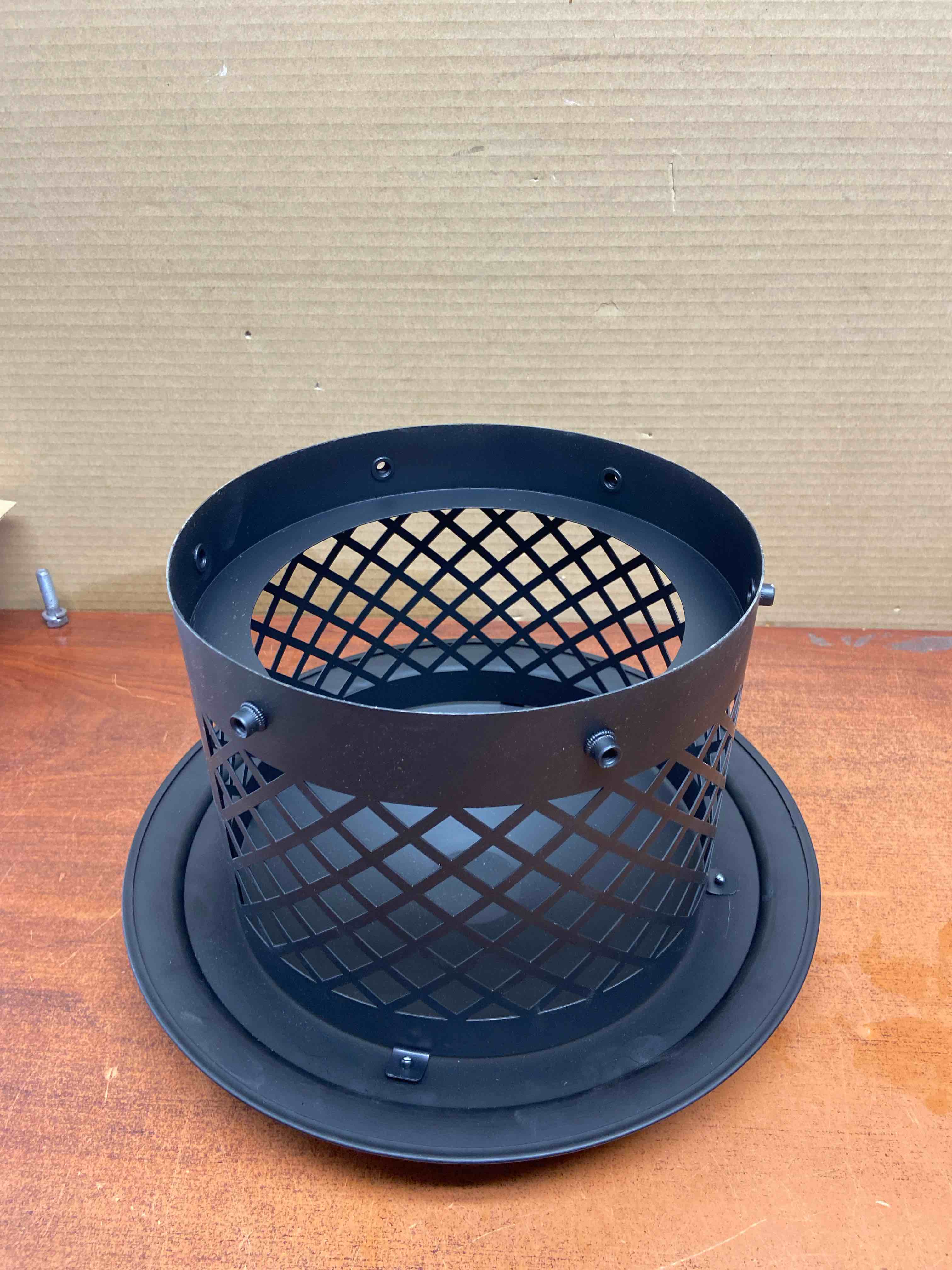 Condition photo showing Good Condition for 9” chimney finishing cap