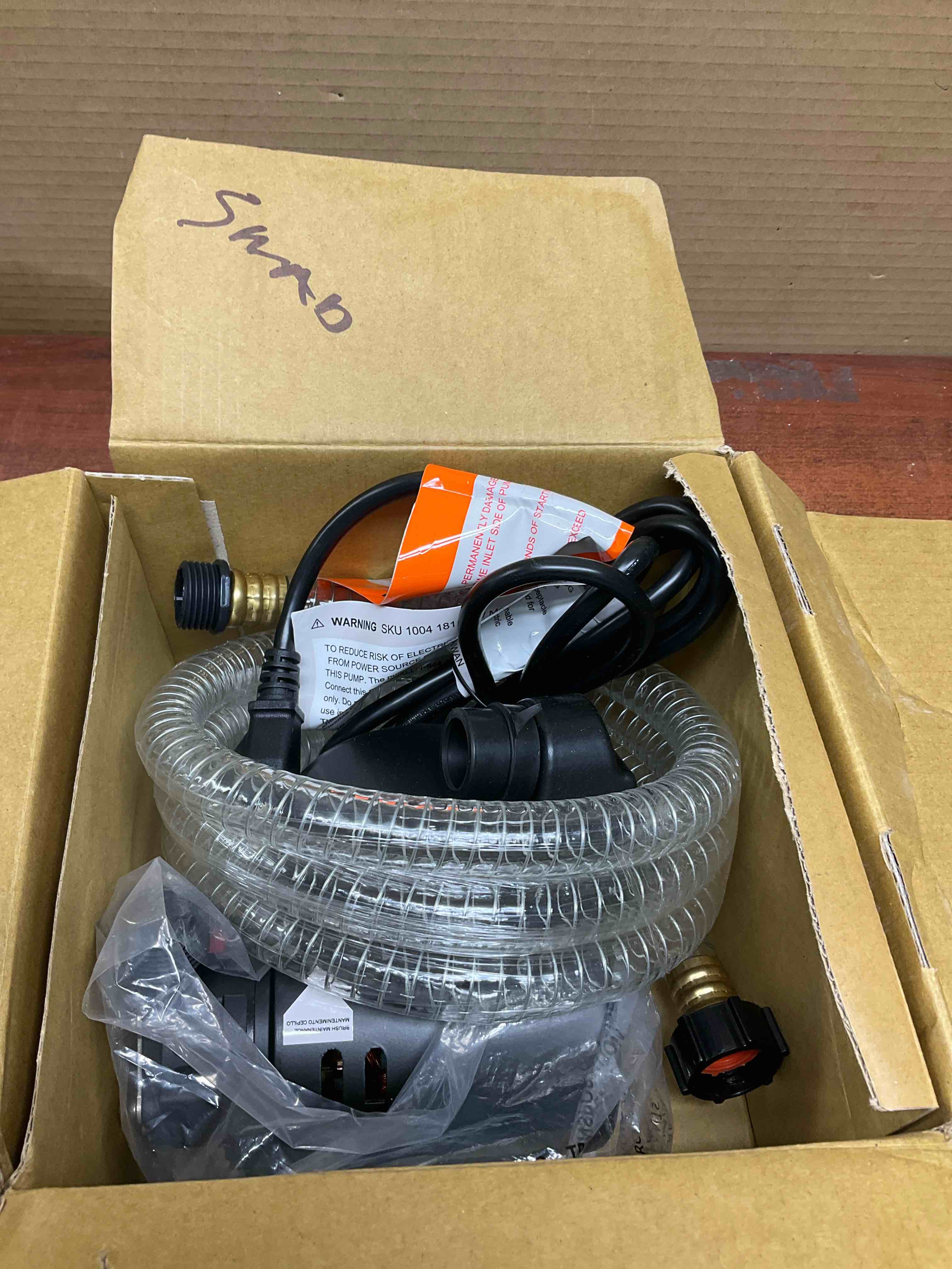 Condition photo showing New/Like New for everbilt 1/10 hp. transfer pump