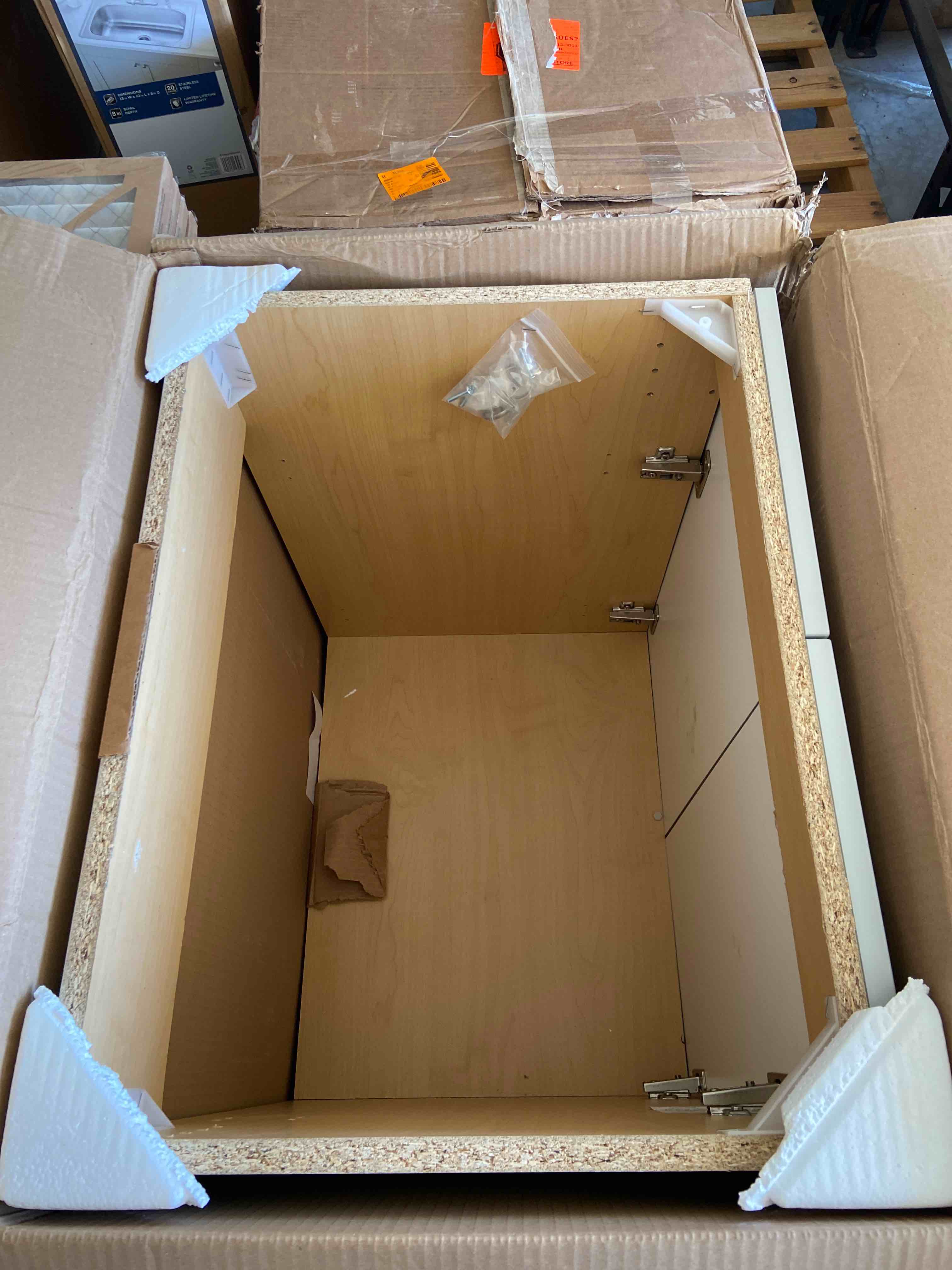 https://s3.amazonaws.com/lotting-images-prod/johnsoncity/GRN3401330_1692374922412.jpeg