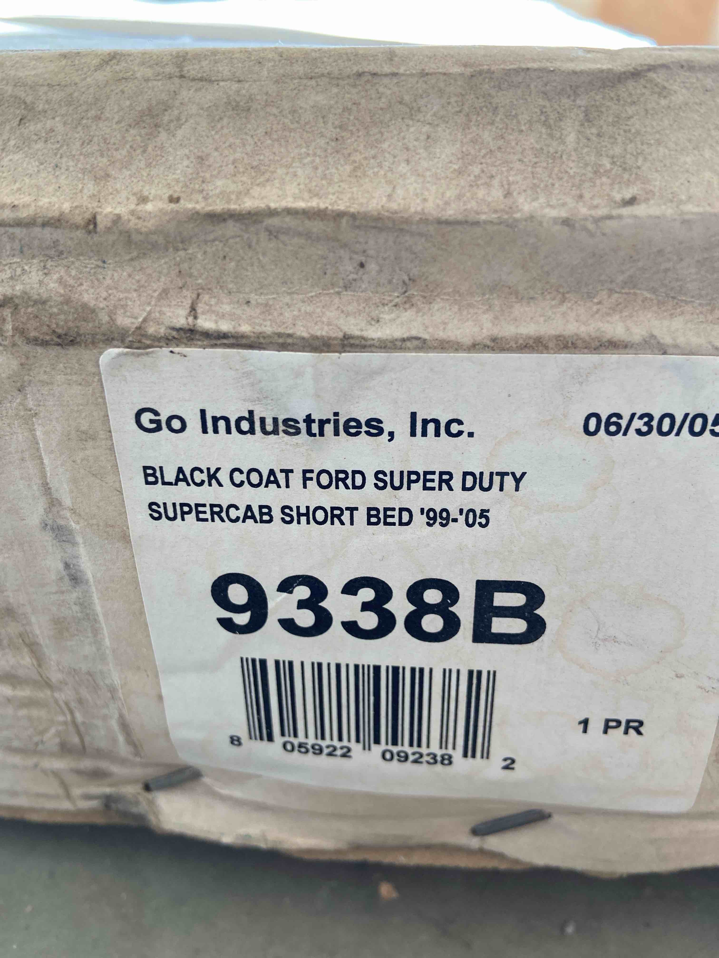 Go Industries Black Footboards Ford Super Duty Super cab short bed 99-05 