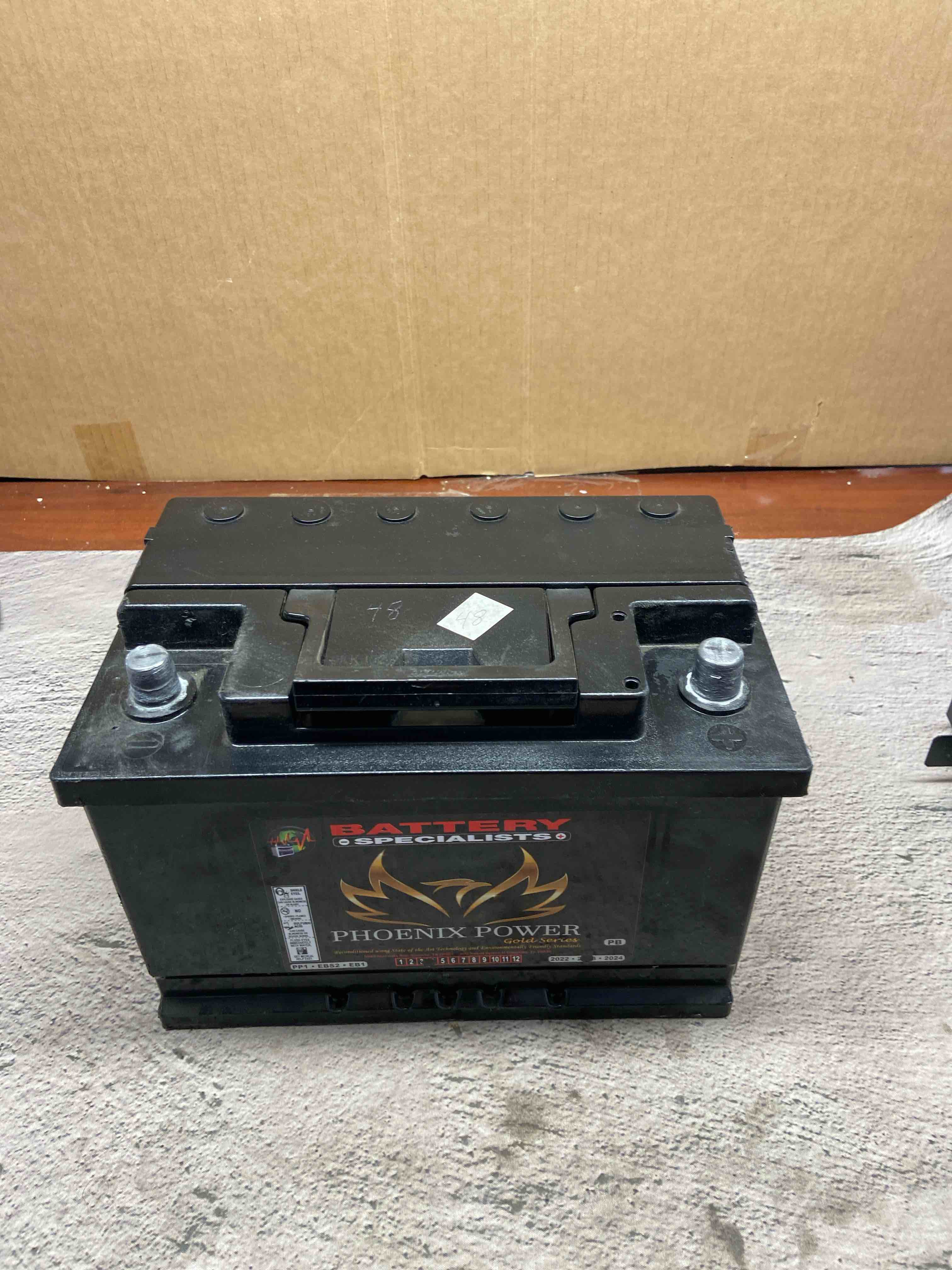 Refurbished car battery phoenix power 48 top mount