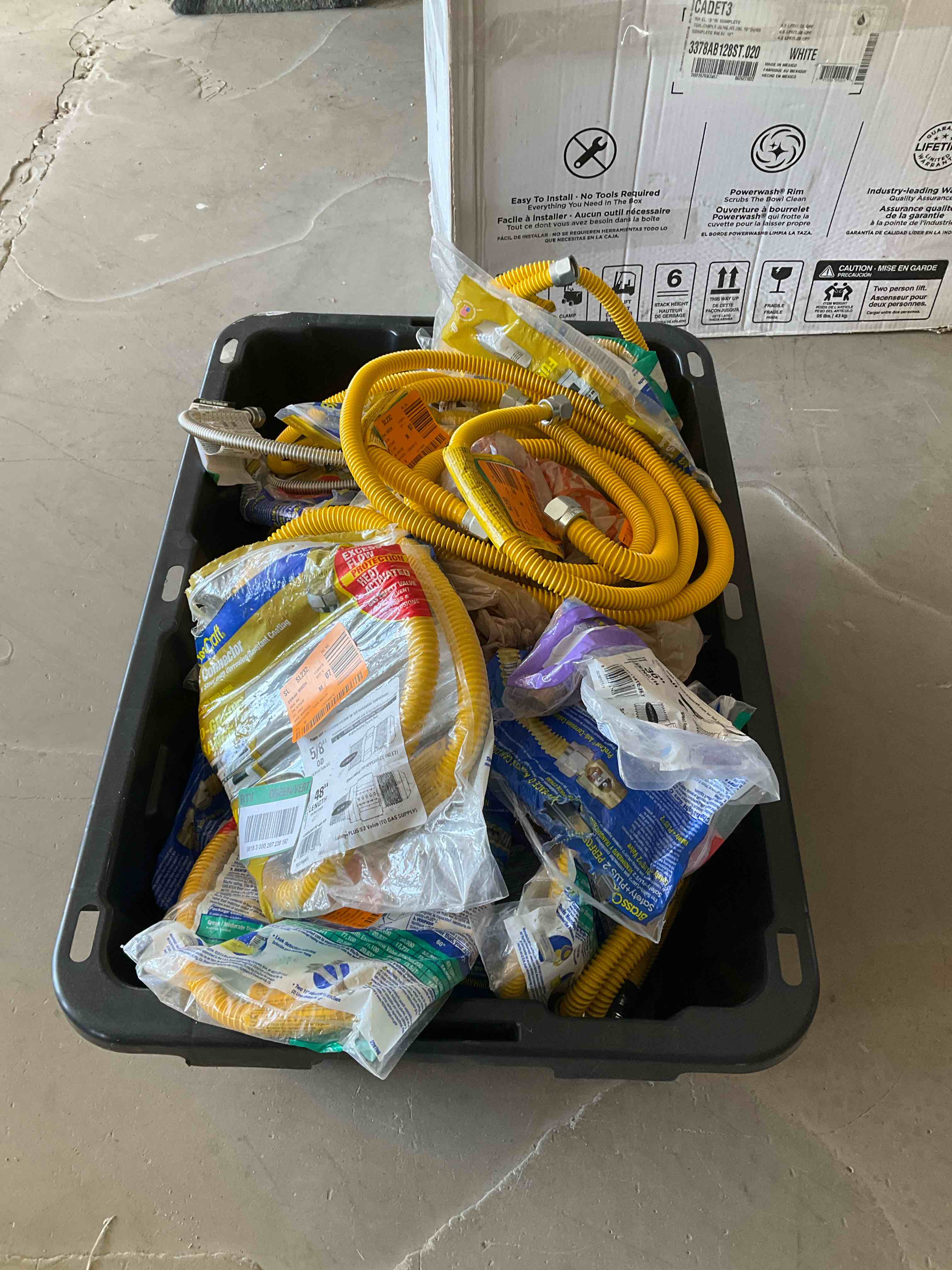 (Bulk Buy) BrassCraft 1/2 in. Gas Connector** multiple different styles **