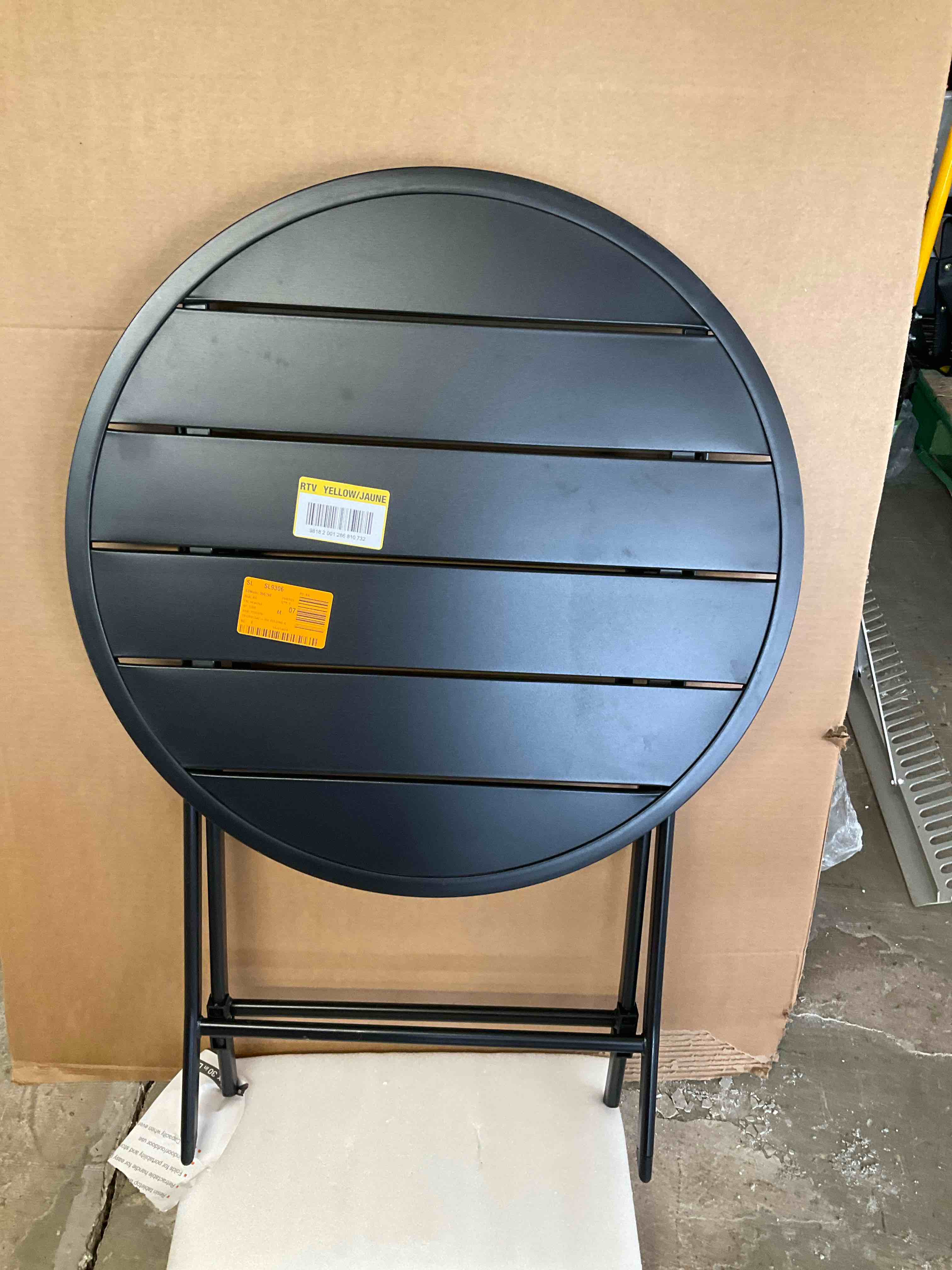 style well bowling round bistro table black 25”R 29”H