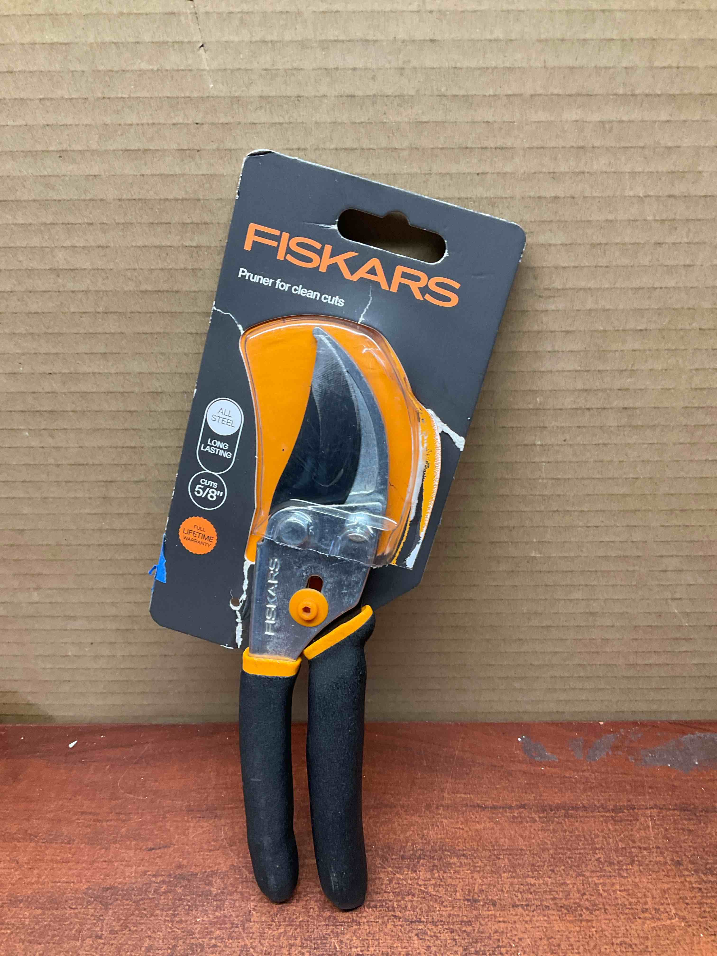 5/8 in. Cut Capacity 9 in. Classic Bypass Pruning Shears