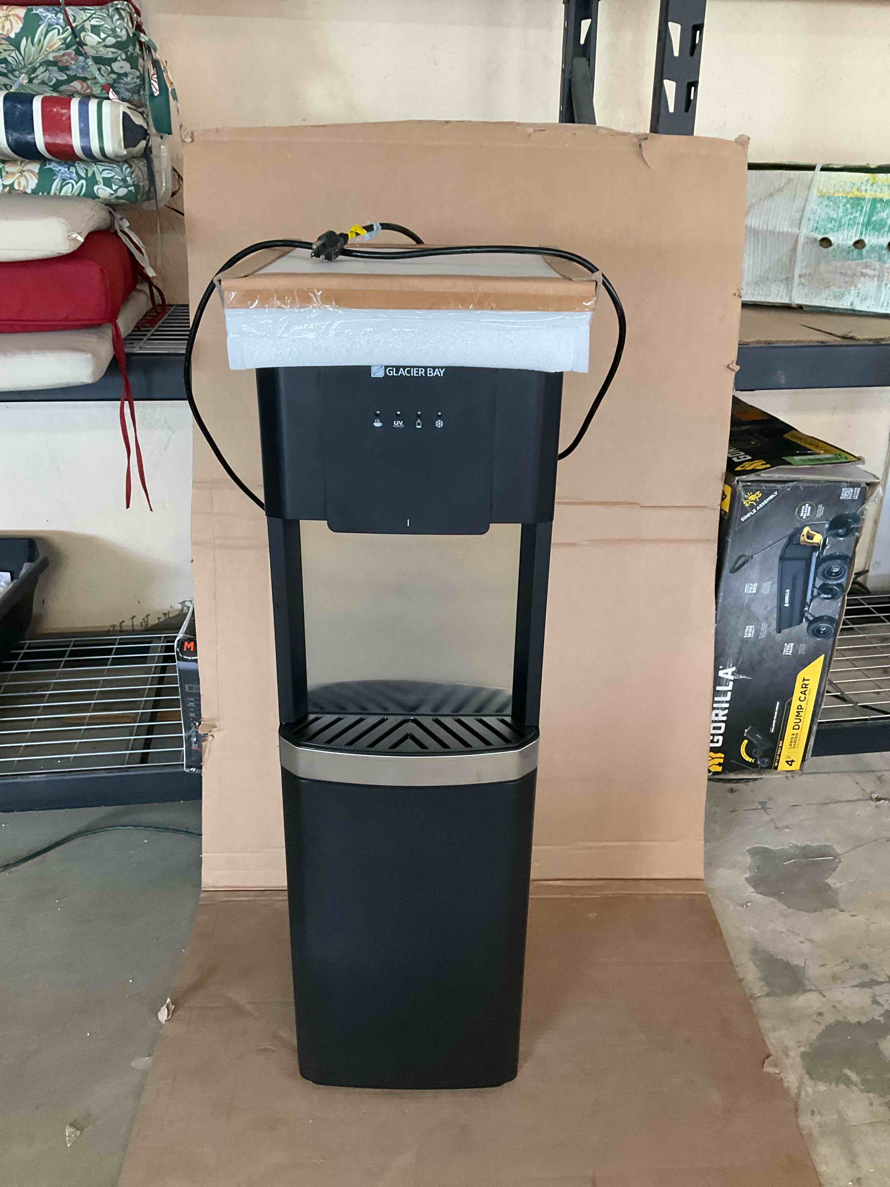 Matte Black and Stainless Steel Bottom Load Water Dispenser** not in original packaging ***
