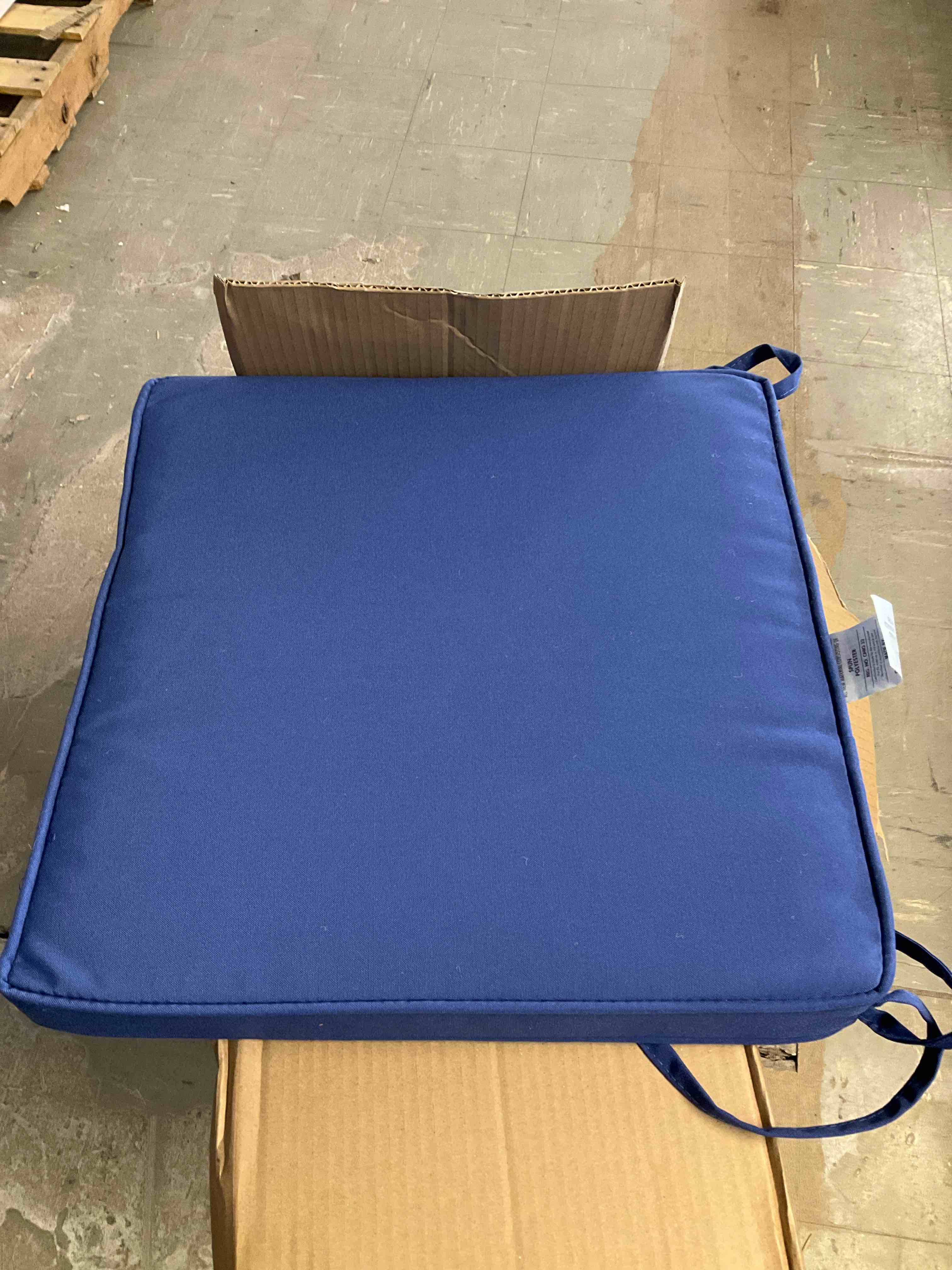 https://s3.amazonaws.com/lotting-images-prod/johnsoncity/GRN3403291_1757015449313.jpeg