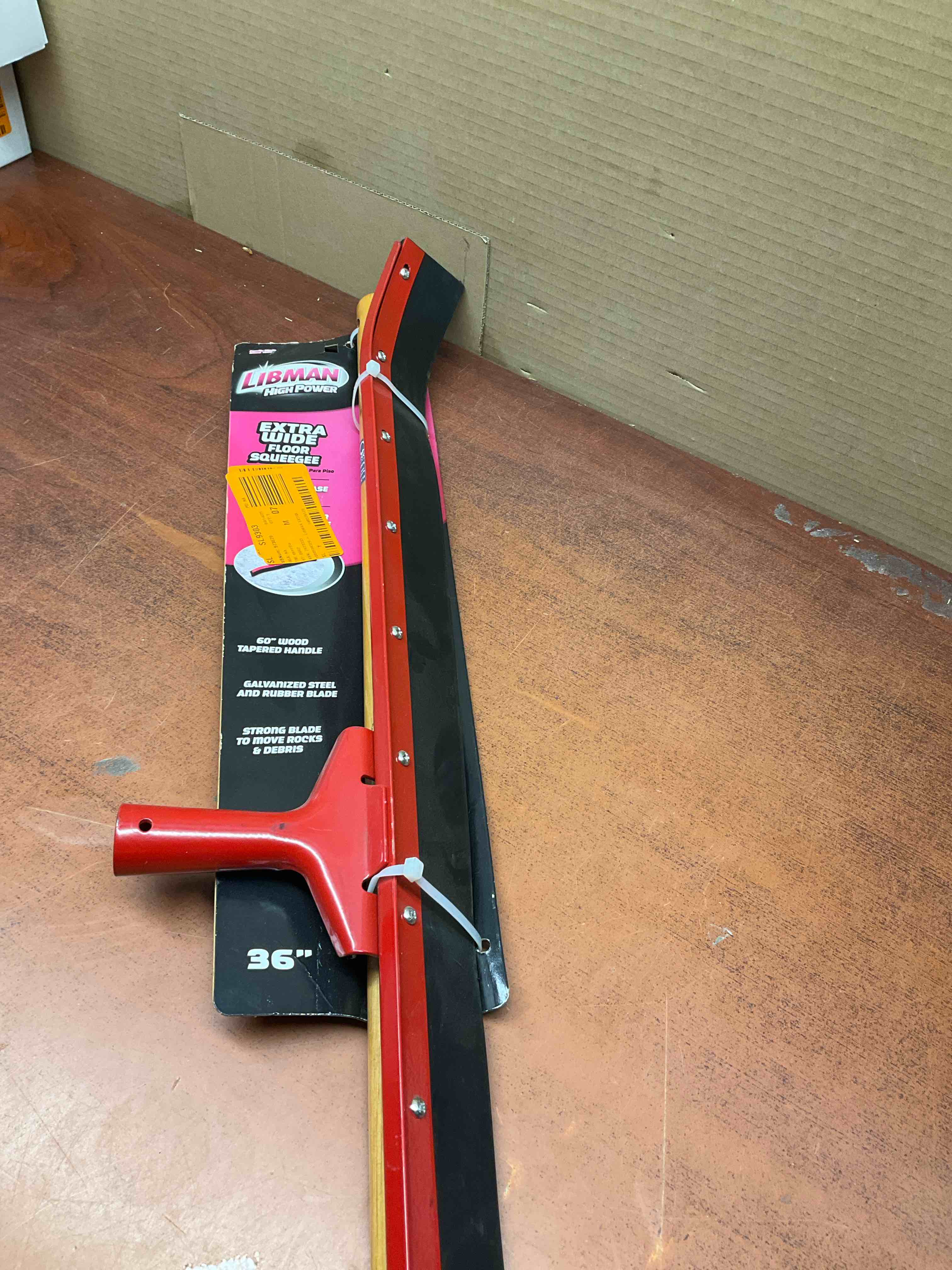 Libman Company 954** Libman Commercial Standard Duty Curved Floor Squeegee