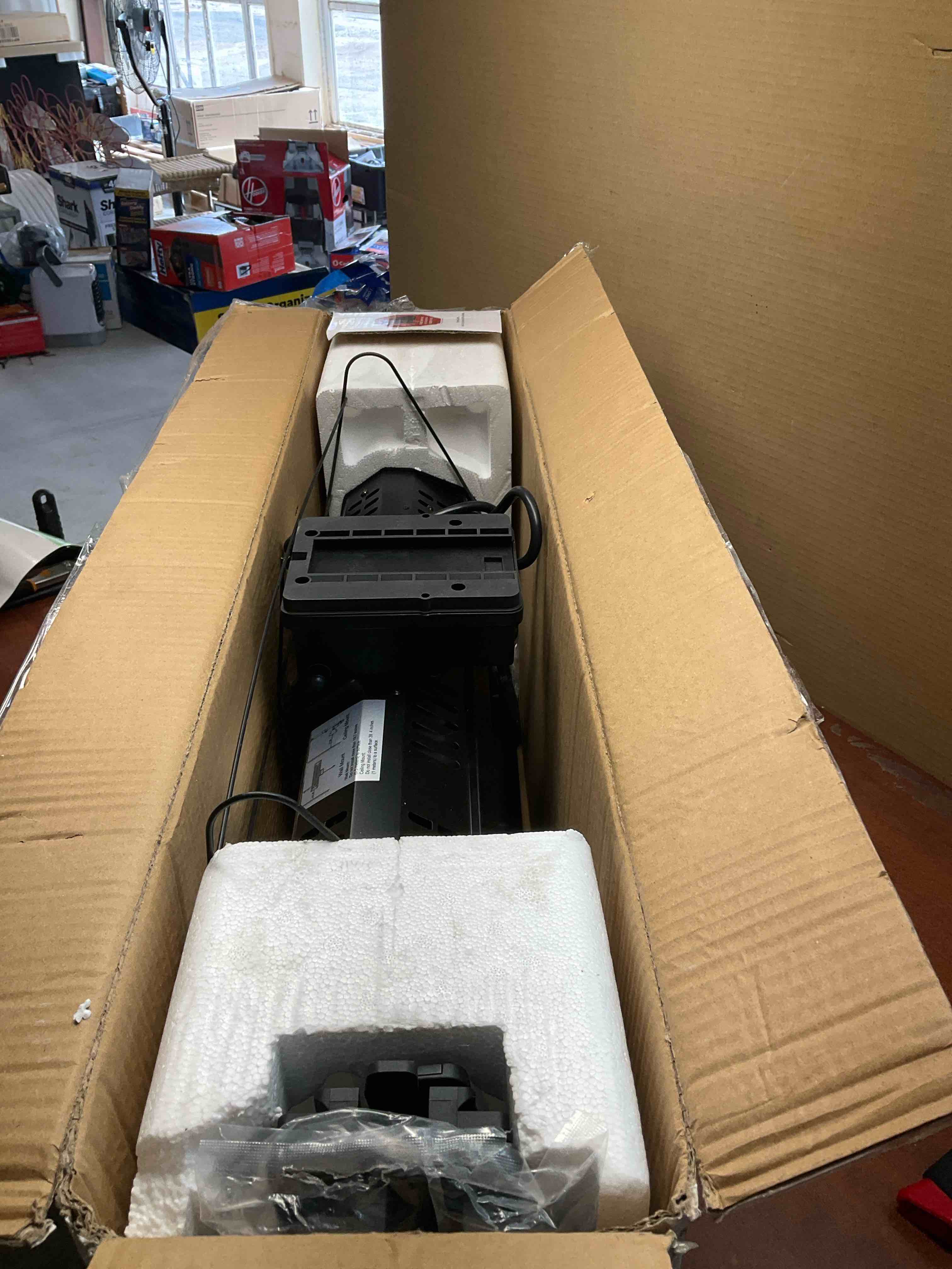 https://s3.amazonaws.com/lotting-images-prod/johnsoncity/GRN3403454_1760124160818.jpeg