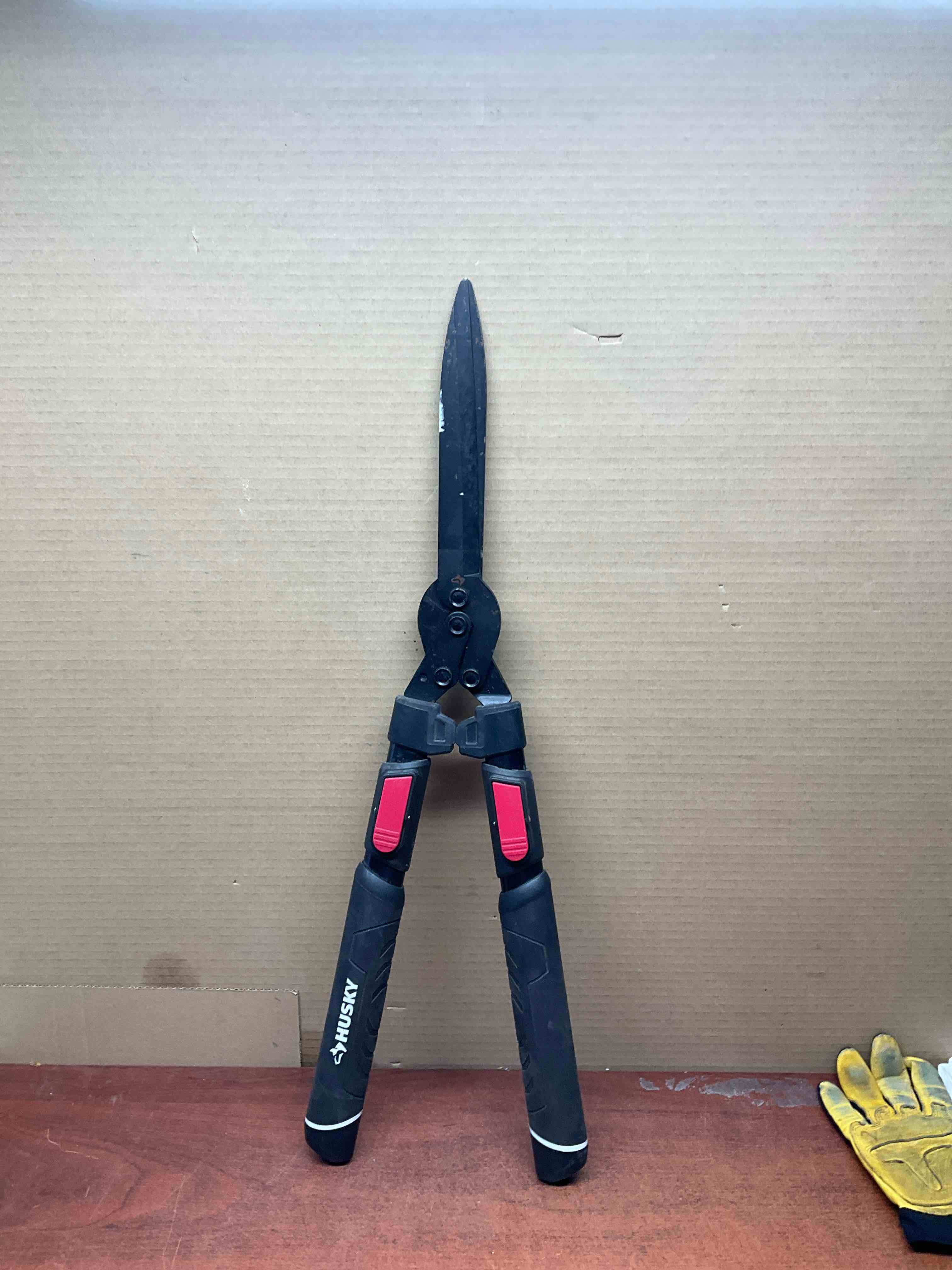 husky 26 inch Adjustable hedge shears 