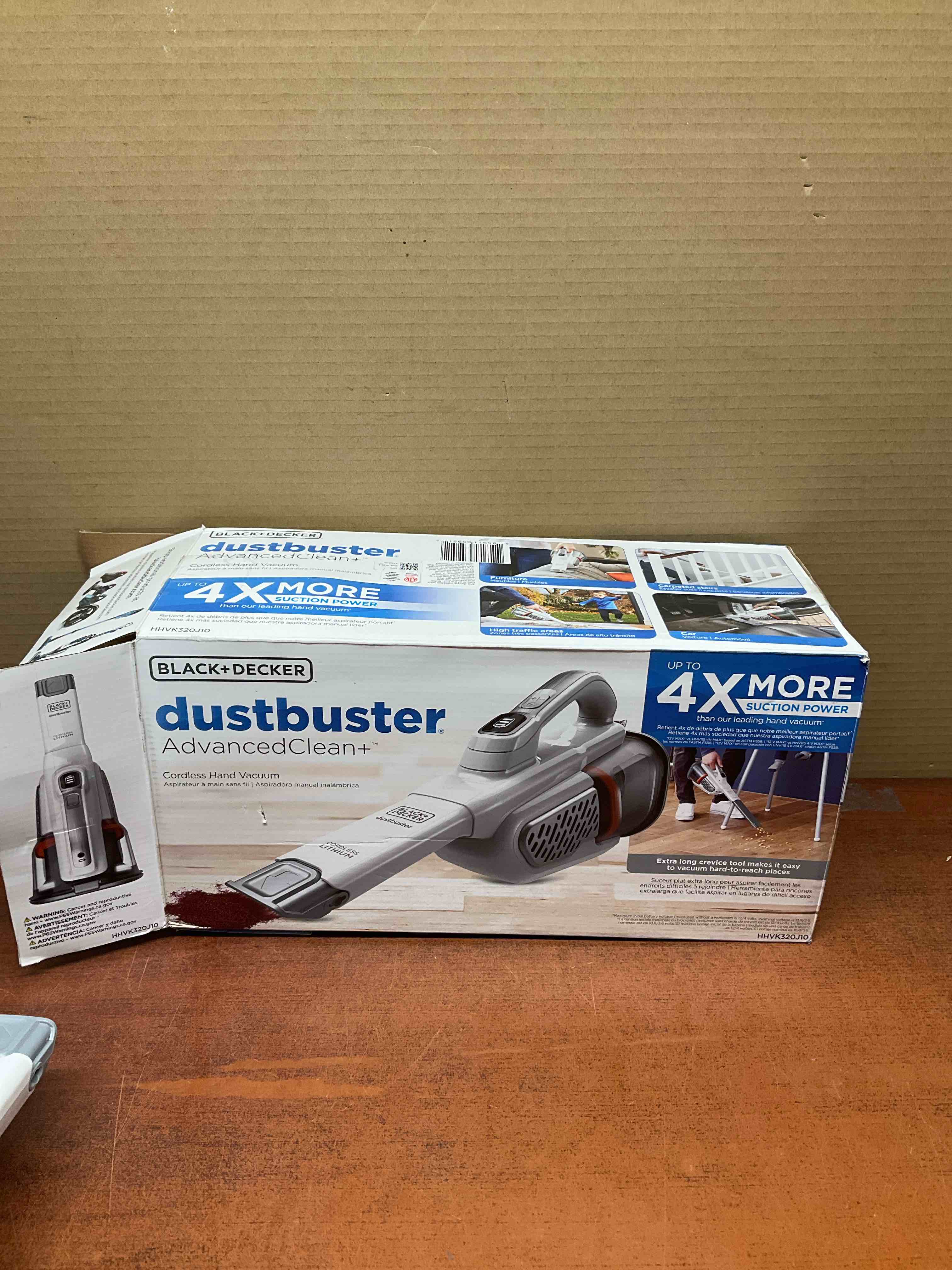 Black And Decker 12V Cordless Handheld Vacuum** previously used but works good**