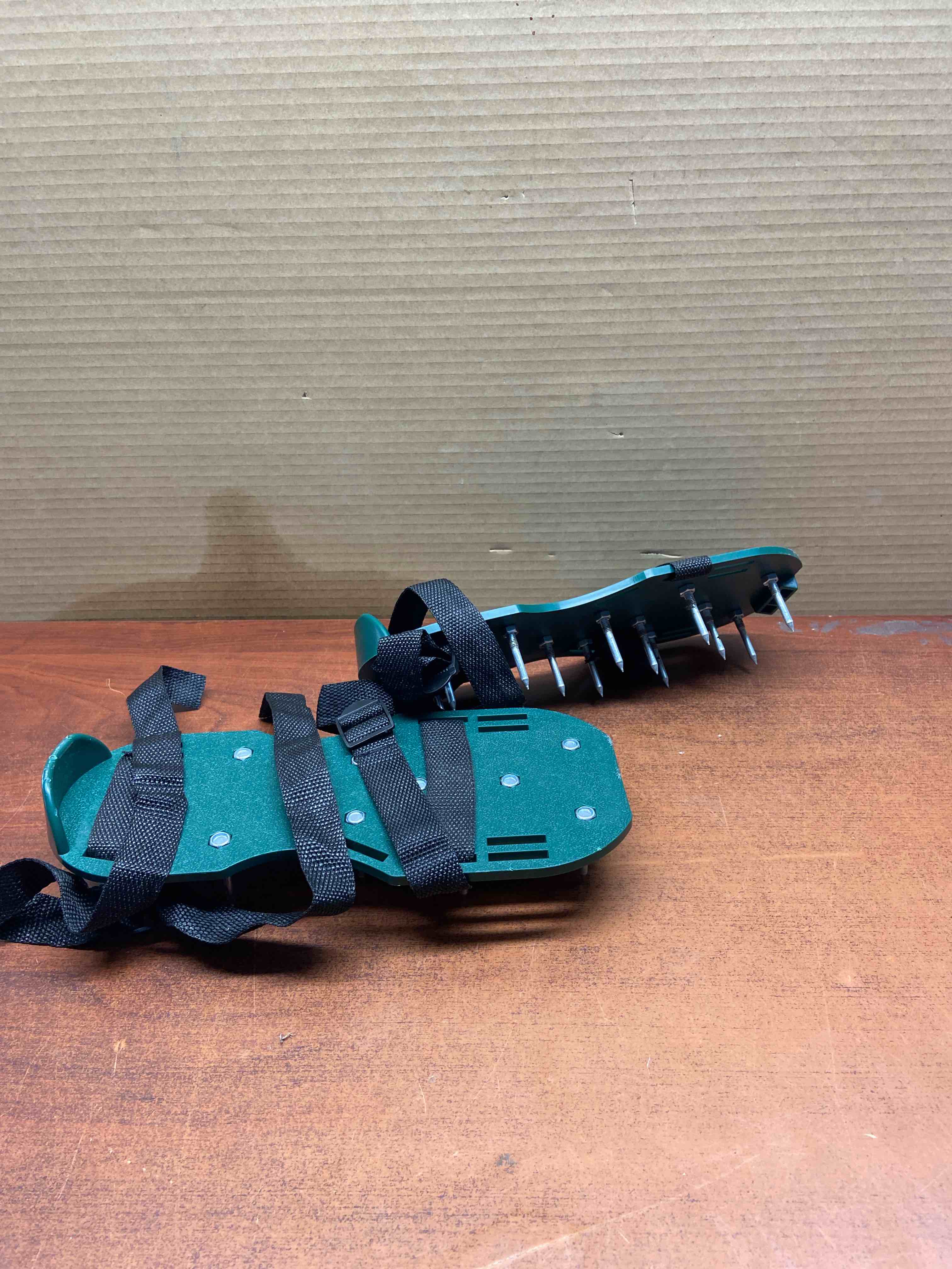 lawn aeration spiked shoes 11”