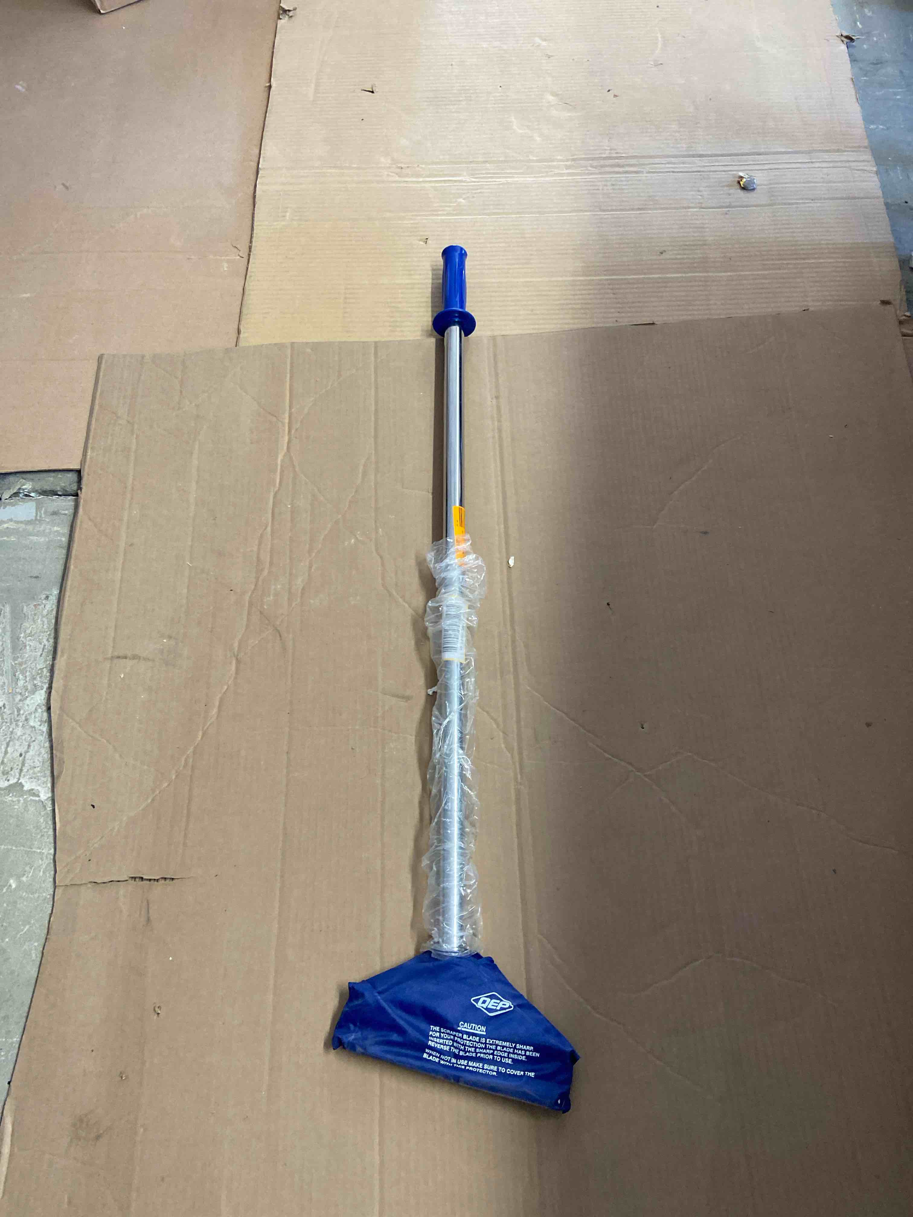 Qep 62909q 8  Adjustable Razor Floor Stripper