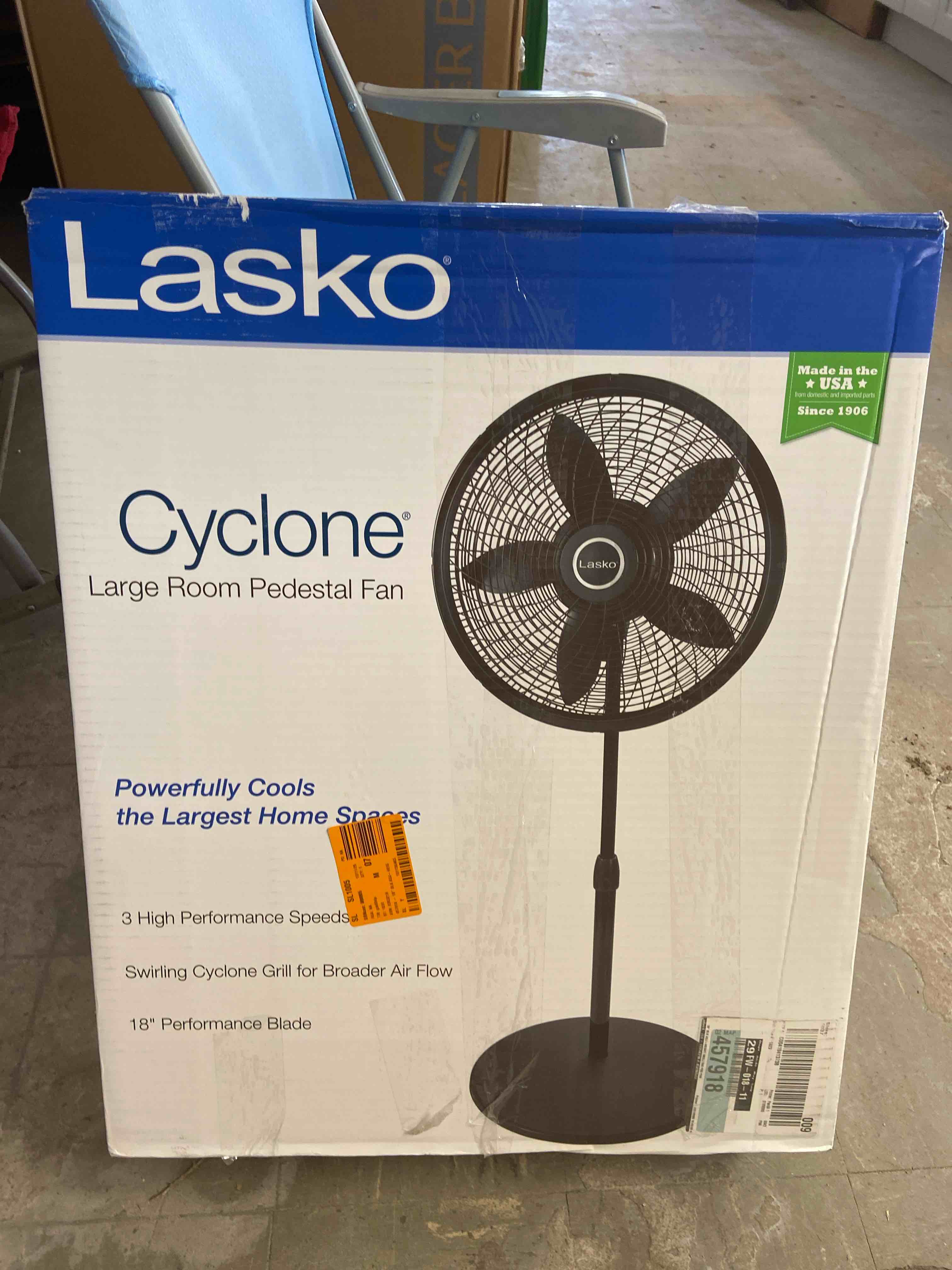 Lasko Cyclone 18  Adjustable Large Room Pedestal Fan  3 Speeds  54.5  H  Black  1823  New