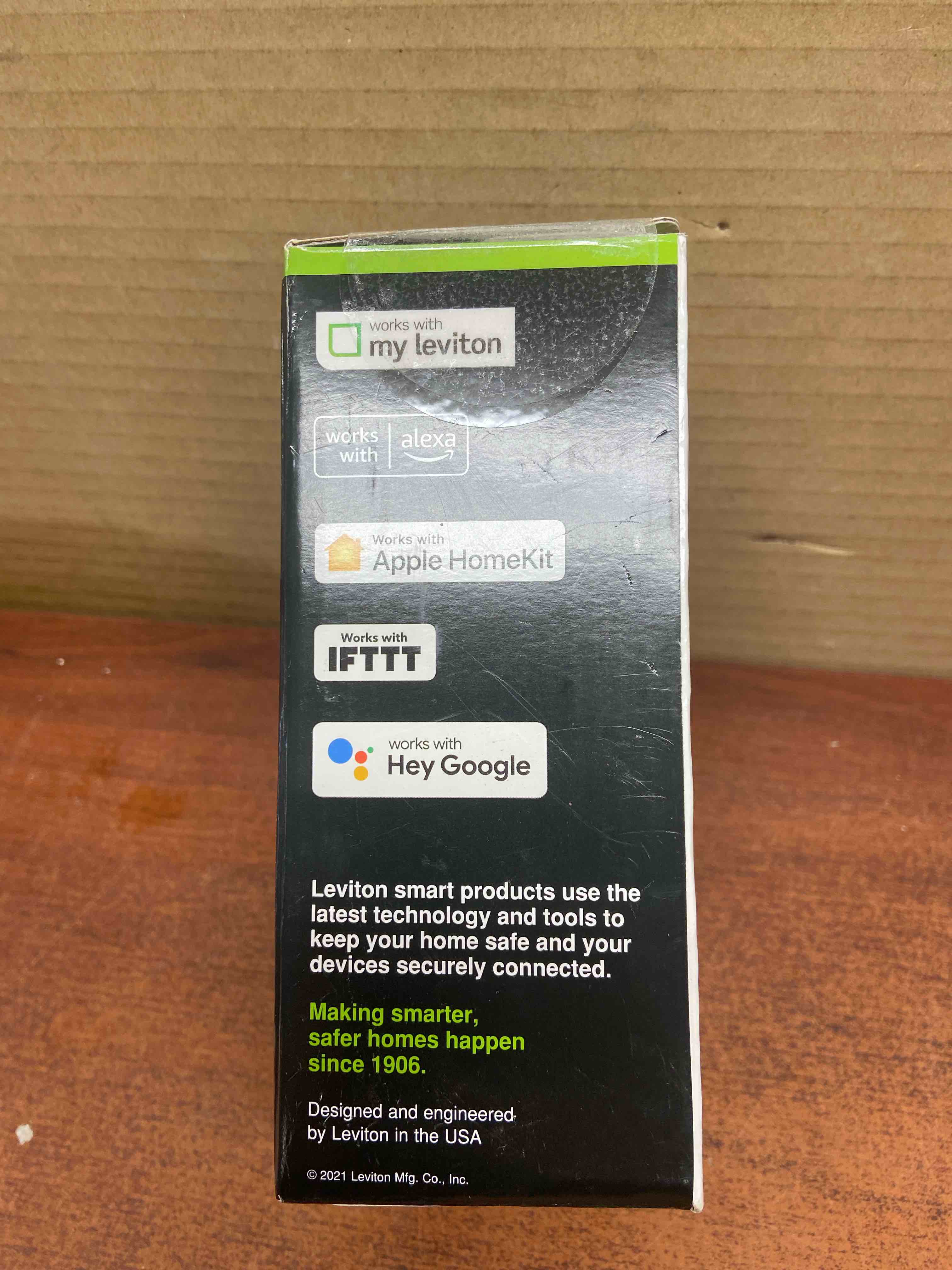 Condition photo showing New/Like New for Leviton - Decora Smart Gen2 WiFi Switch - White