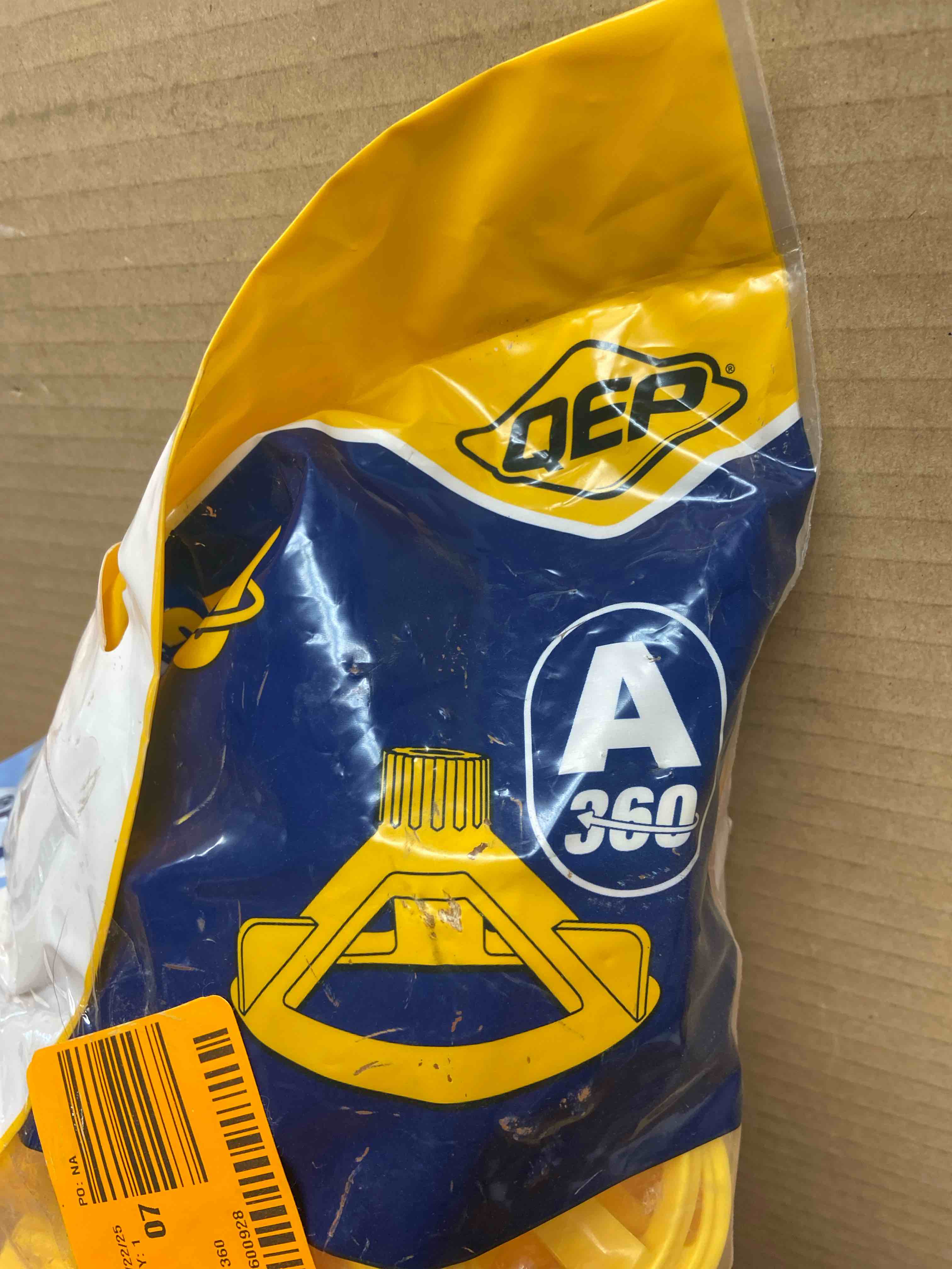 Condition photo showing New/Like New for QEP LASH360 Tile Leveling Round Caps (100-Pack)