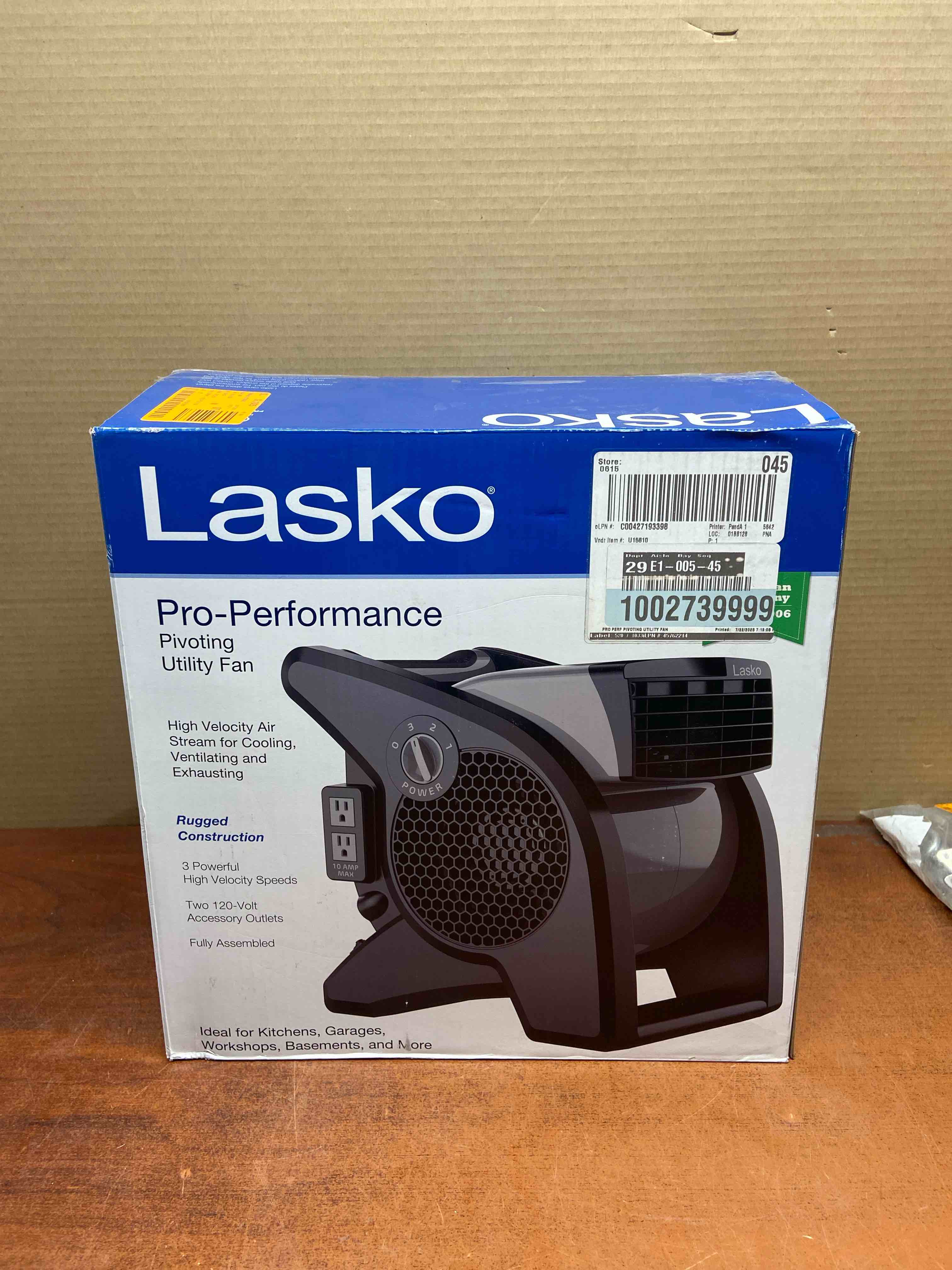 lasko u15610 pro-performance pivoting utility blower fan